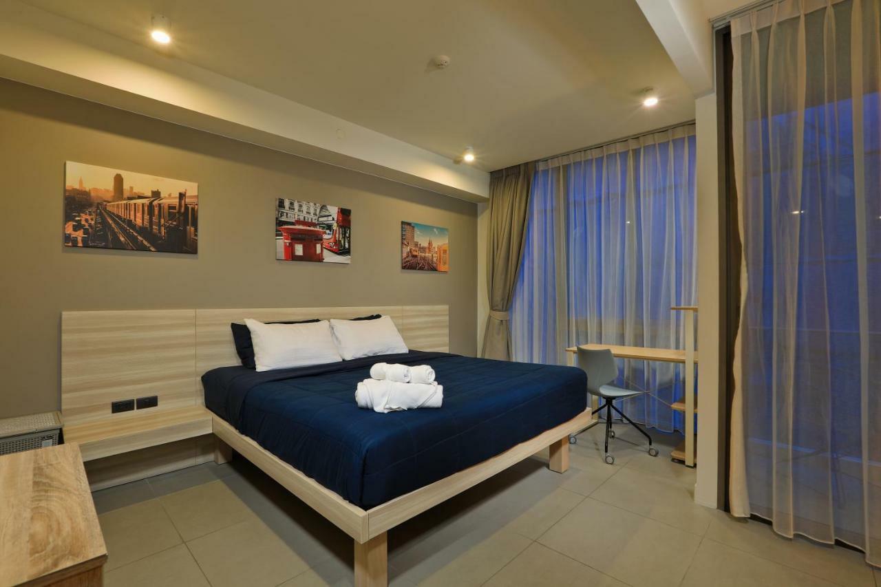 Oceanstone By Holy Cow, Studio, Next Building View Apartment Bang Tao Beach (Phuket)