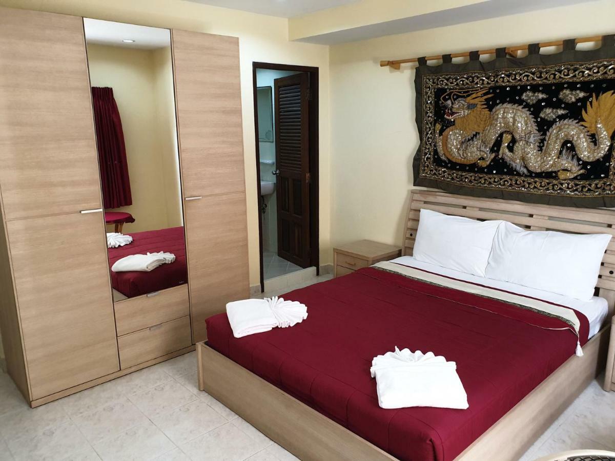 Oasis & Bar Guest house