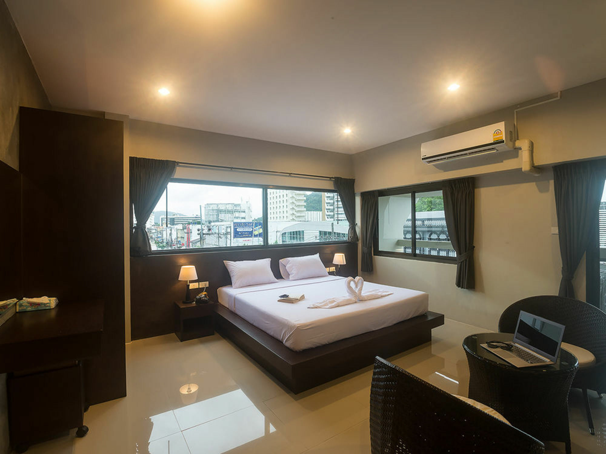 Rumah tetamu Leaf 2*