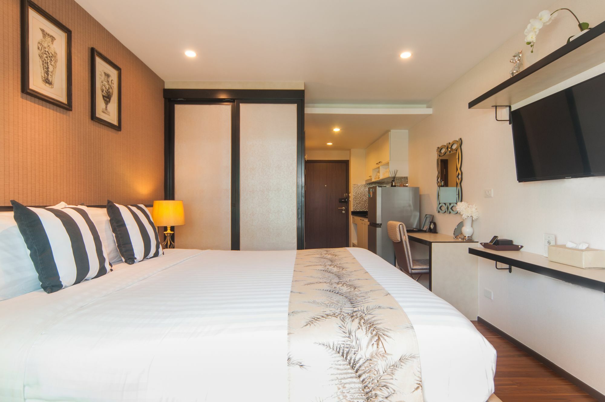 The Title Kr Beach Condotel