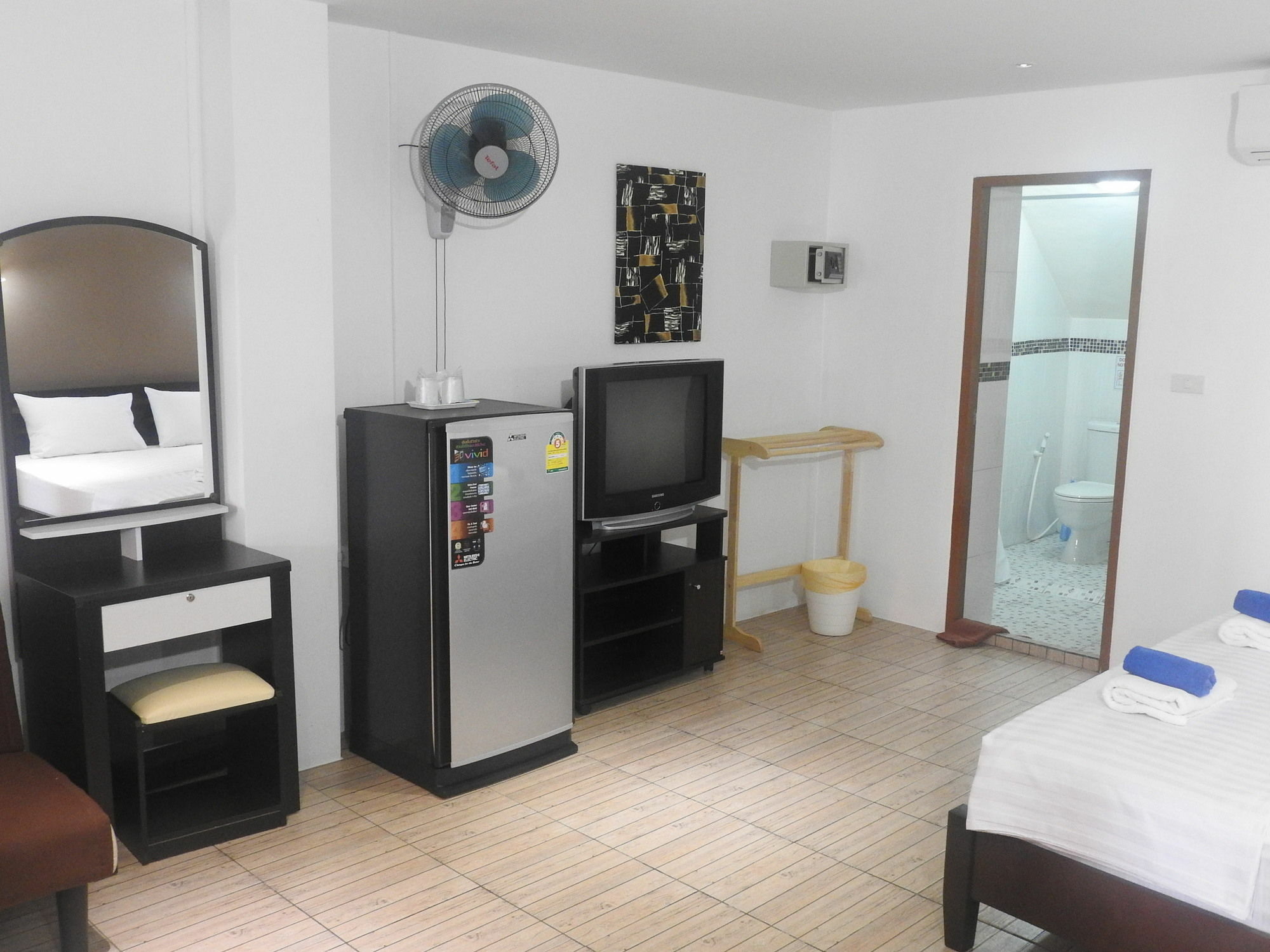 Guest house Allstar Karon