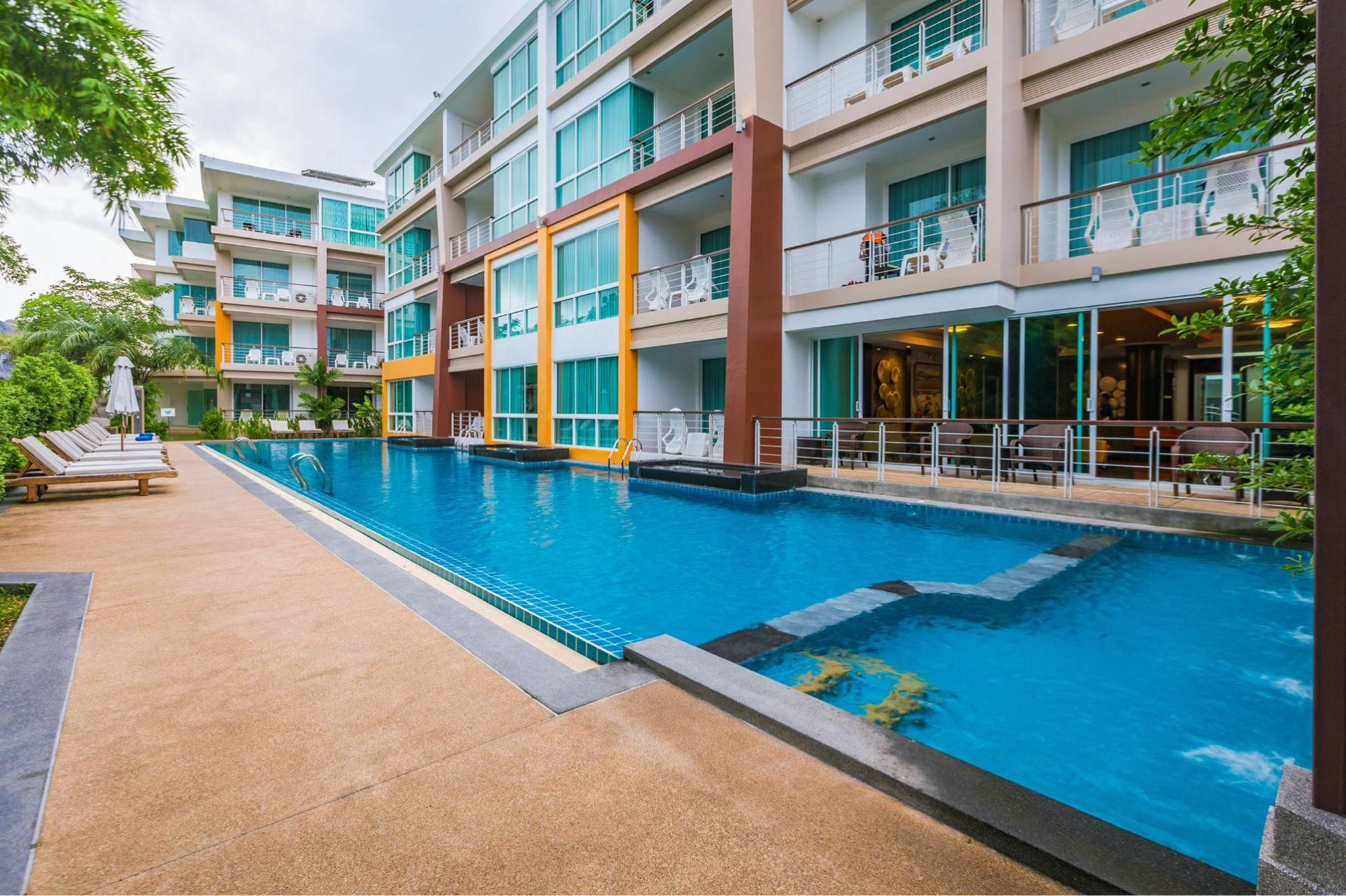 Phuket Seaview Resotel Rawai