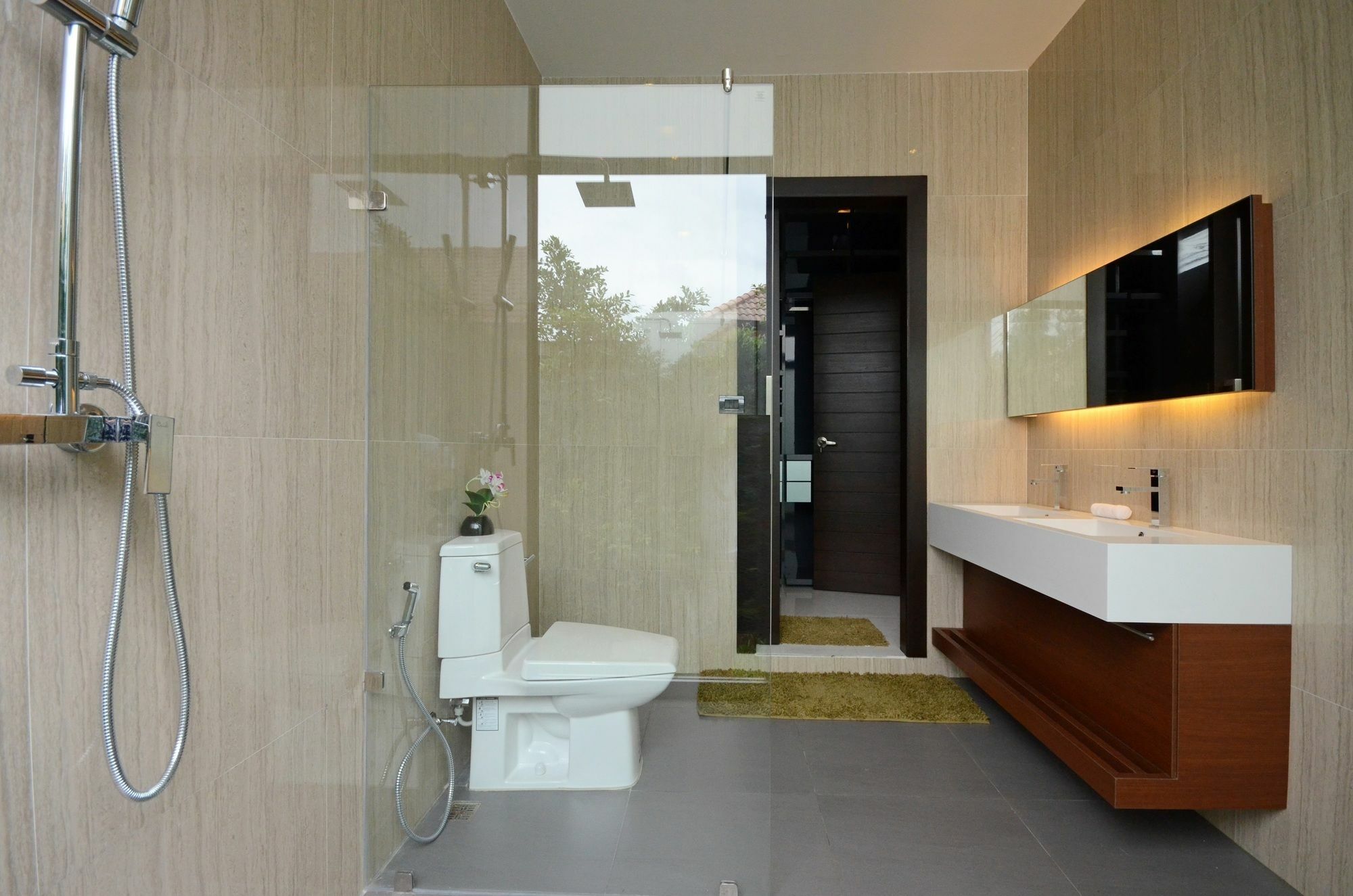 Aqua Apartment *