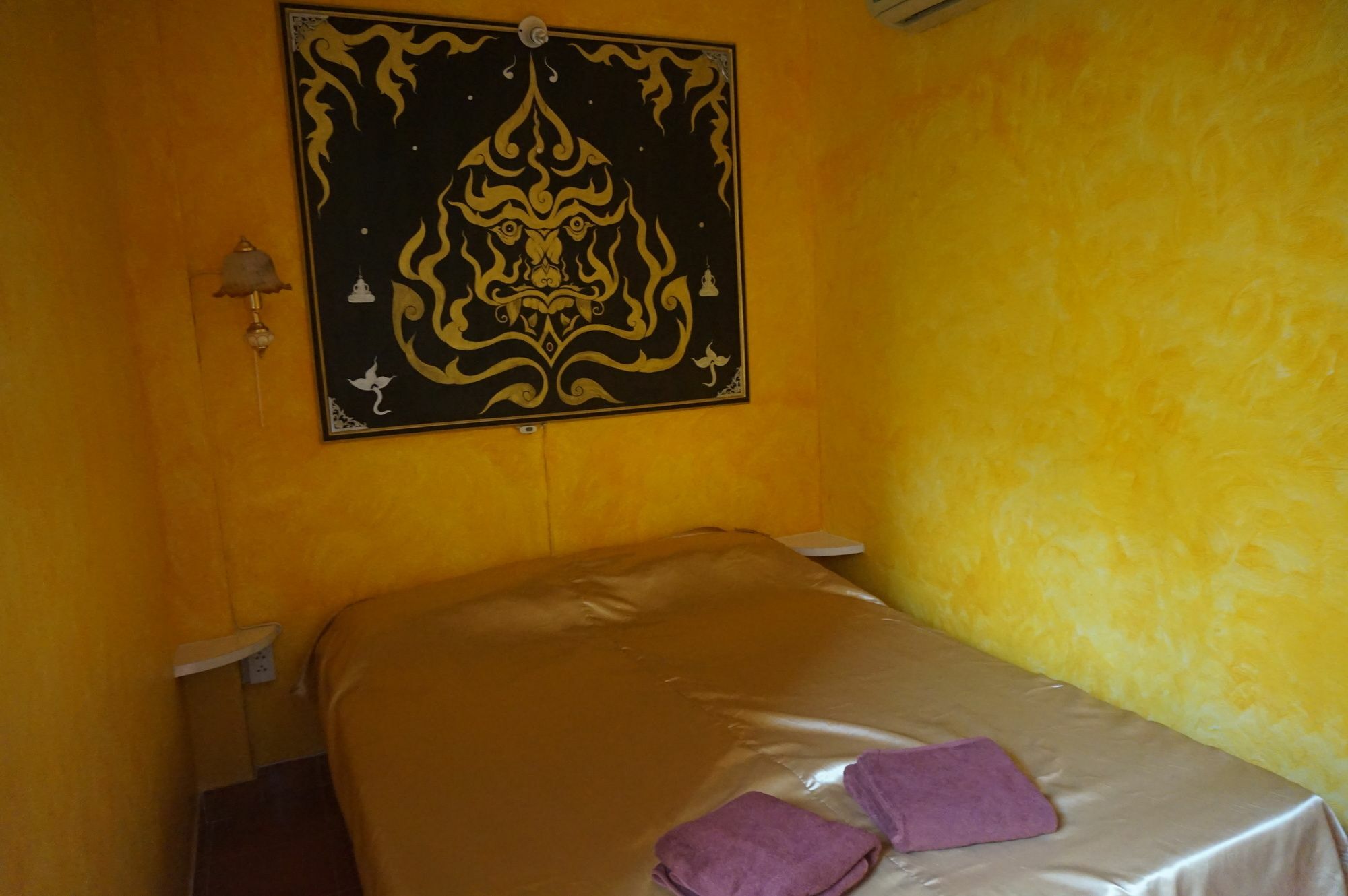 Ban Elephant Blanc Hotel