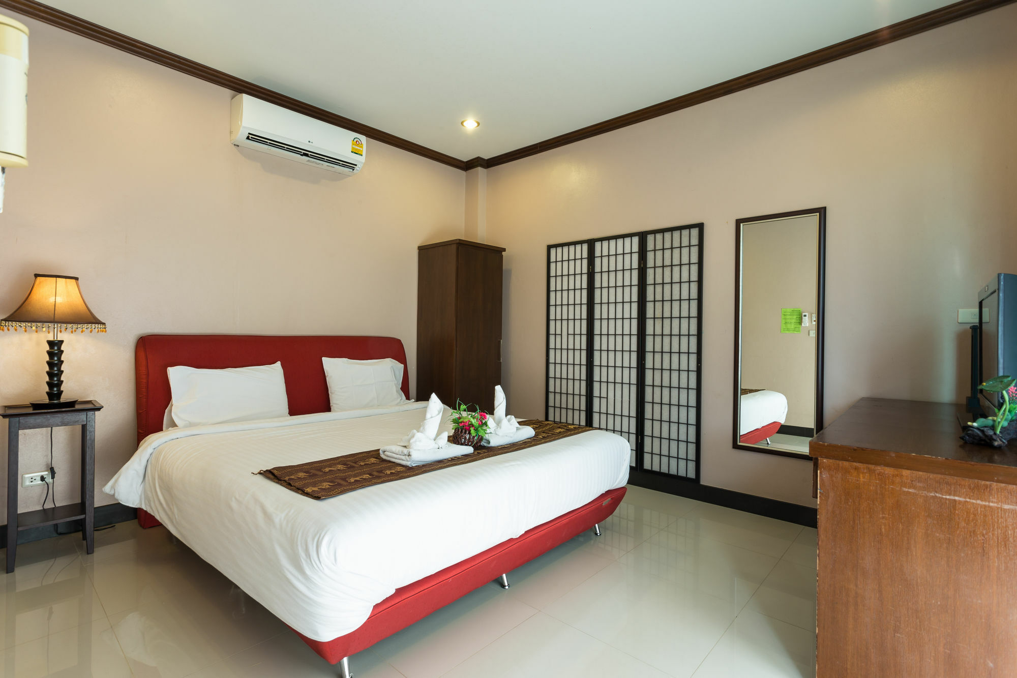 Beachwalk And 3* Kata Beach (Phuket)