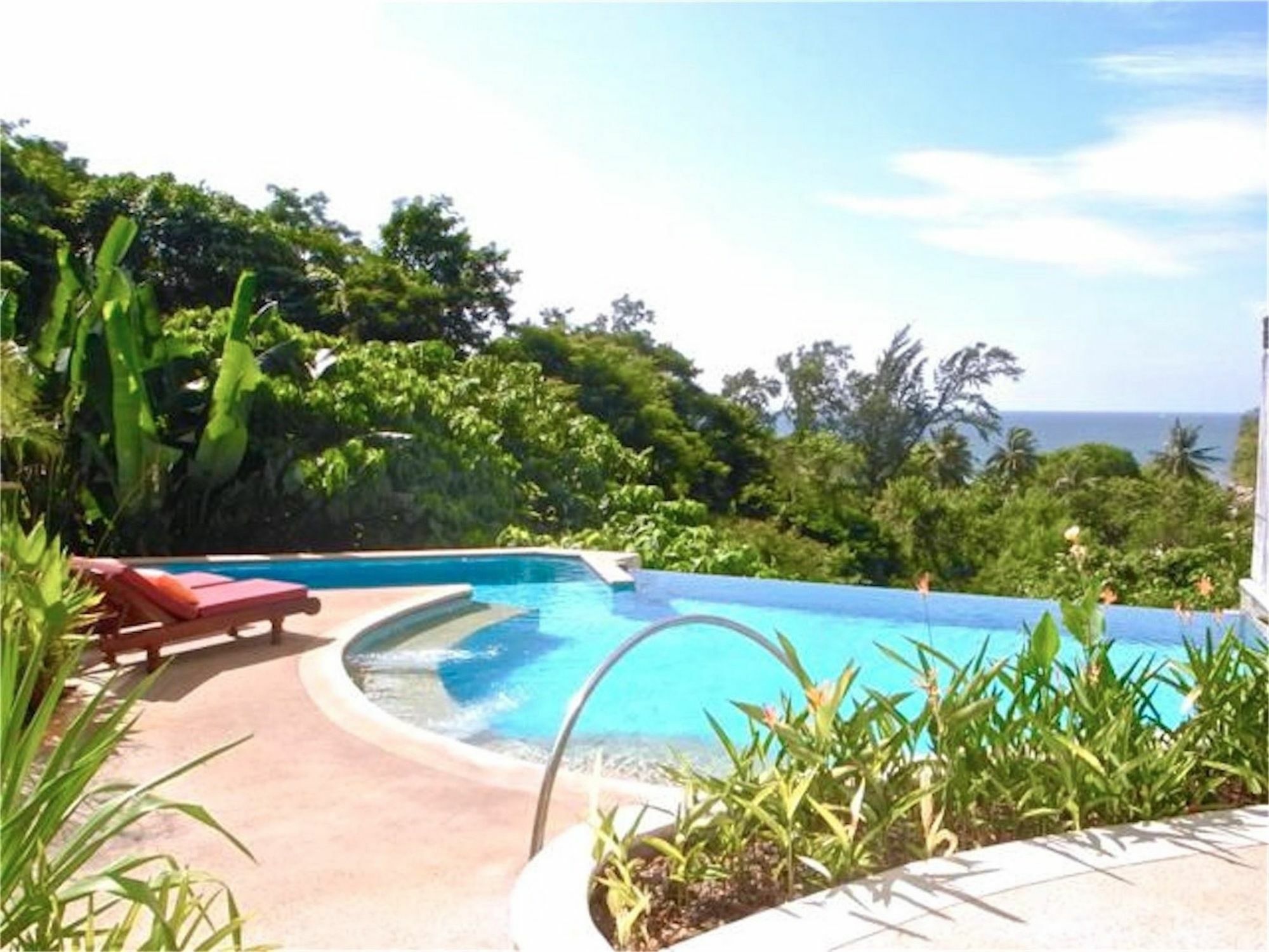Accenta 1 Bedroom Sea View Apartment *