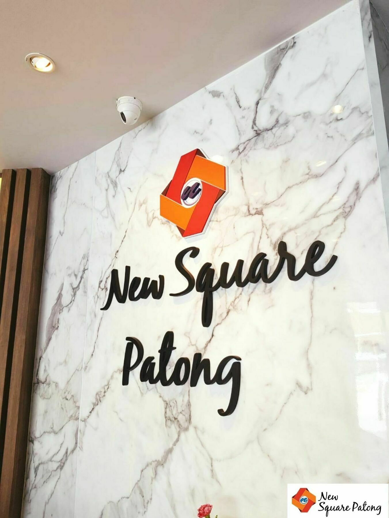 New Square - Sha