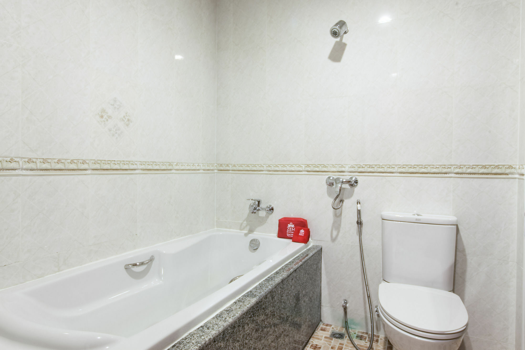 Hotel Zen Chaofa Nok 3*