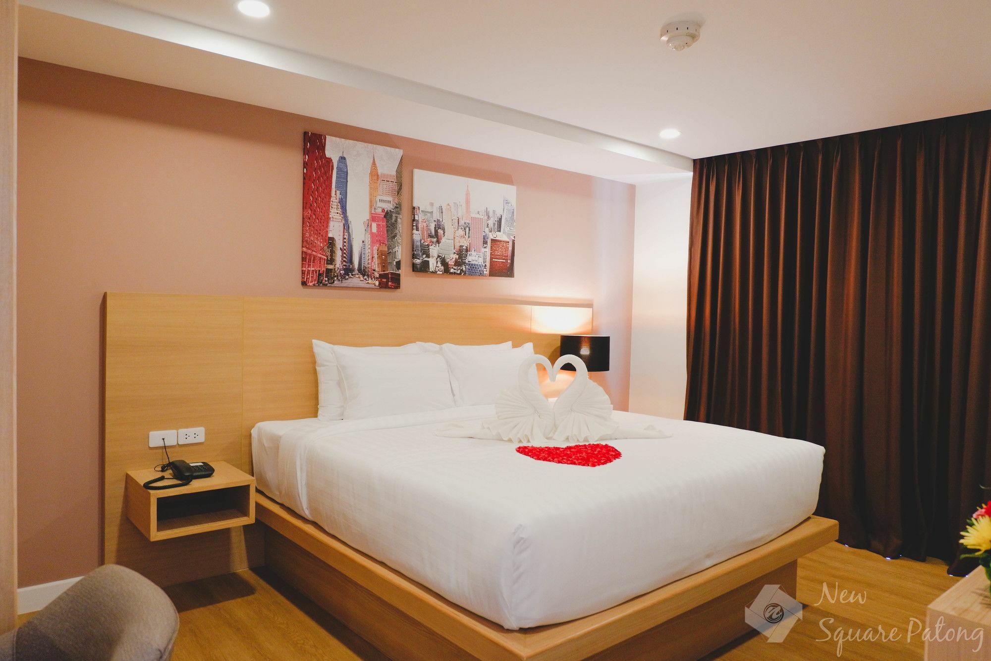 New Square - Sha Hotel