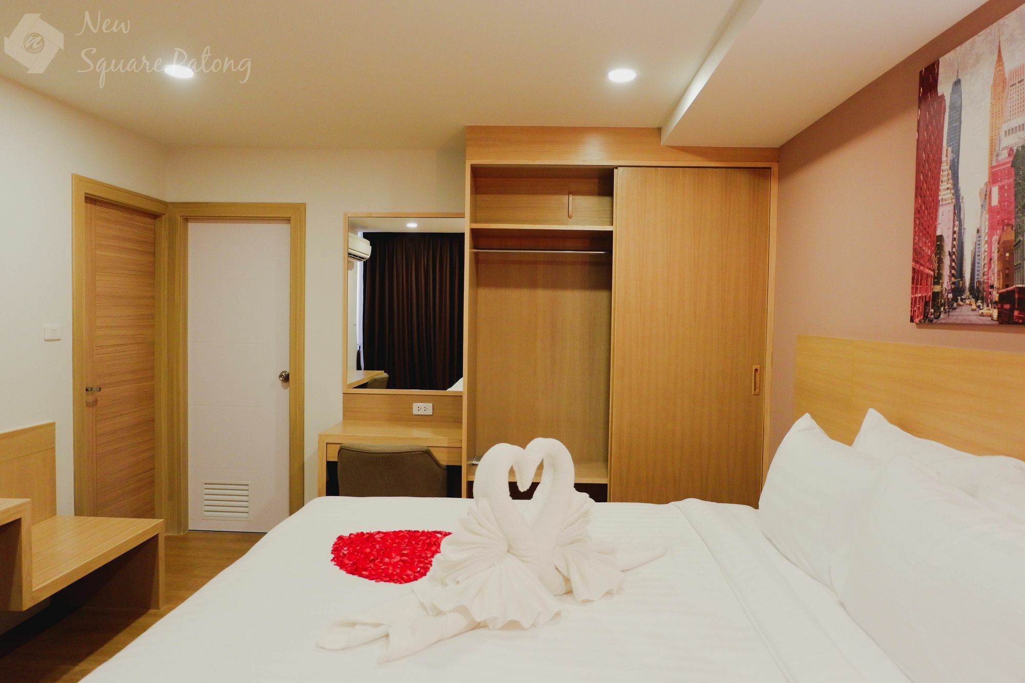 Hotel New Square - Sha