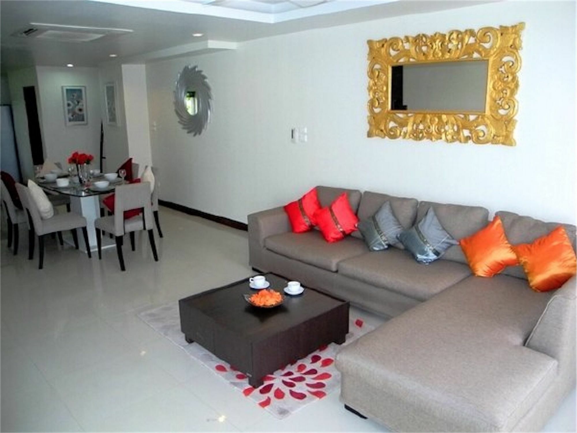 Sunrise 3 Bedrooms Spacious Apartment