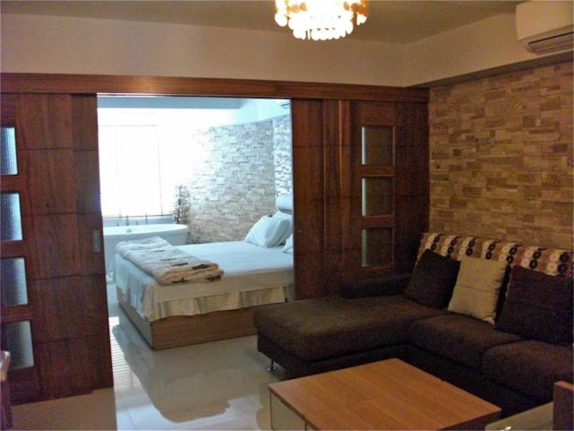 Plaza 1 Bedroom