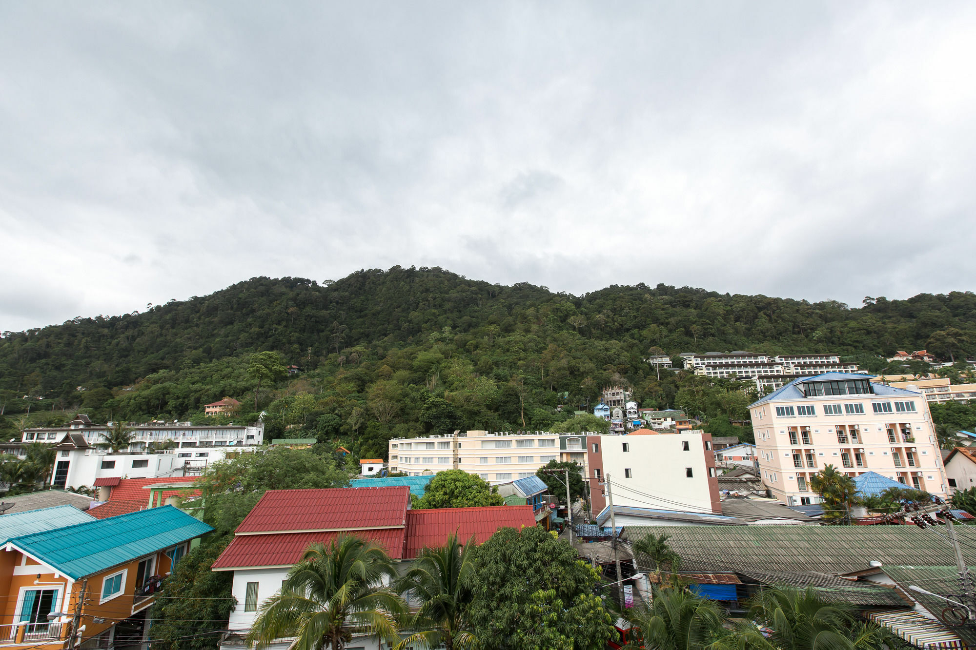 Barefoot Kalim Front