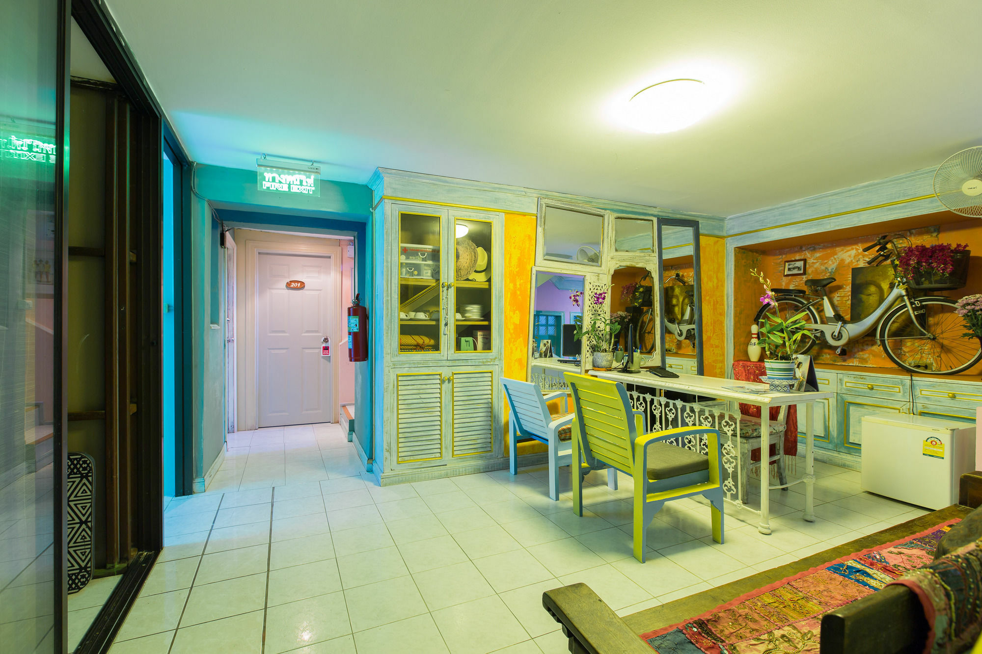 Bed & Breakfast Barefoot Kalim Front Patong