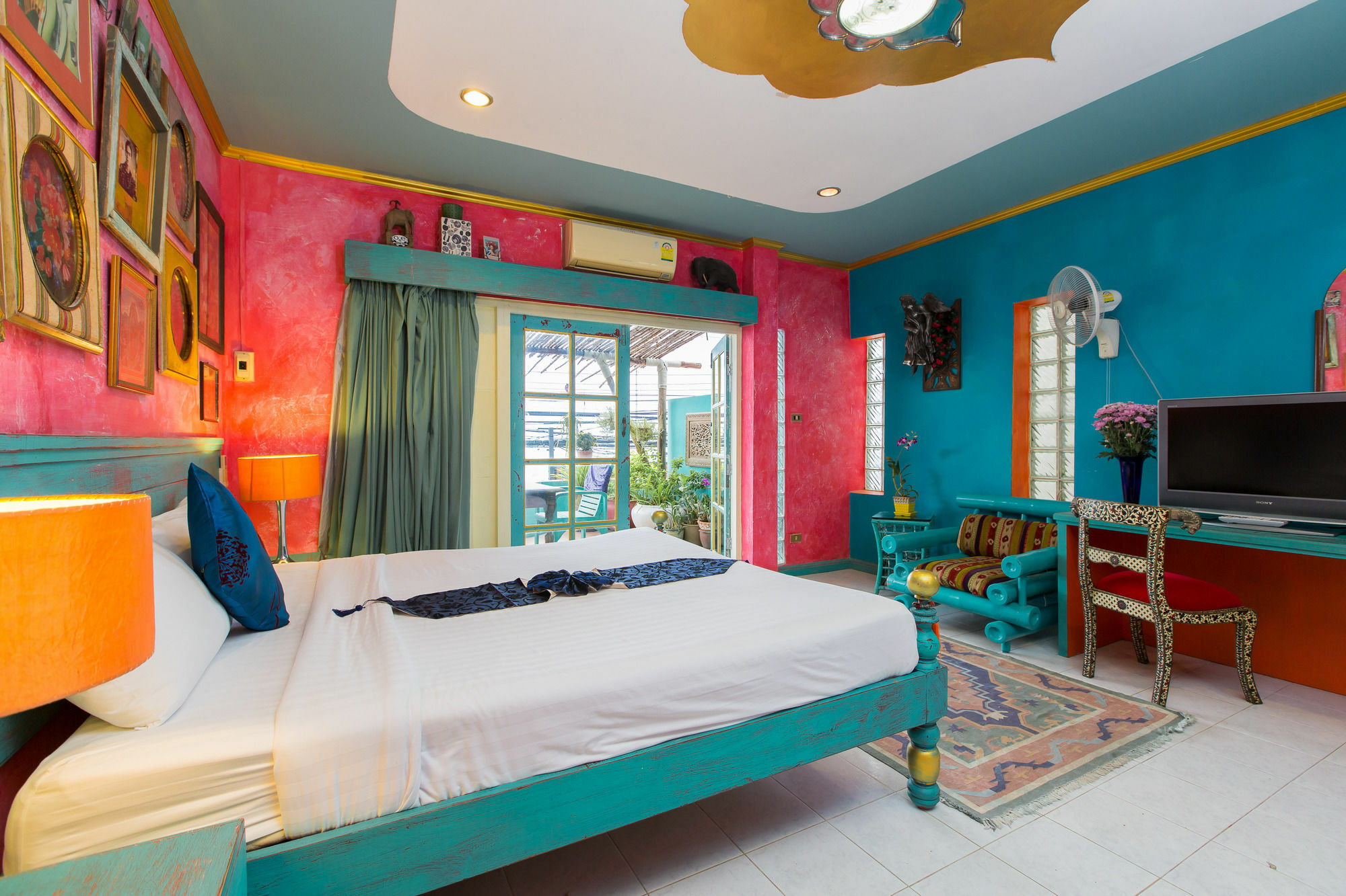 Bed & Breakfast Barefoot Kalim Front 3*