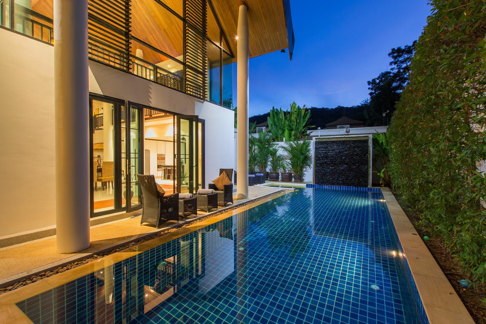 Villa Lily Pool *