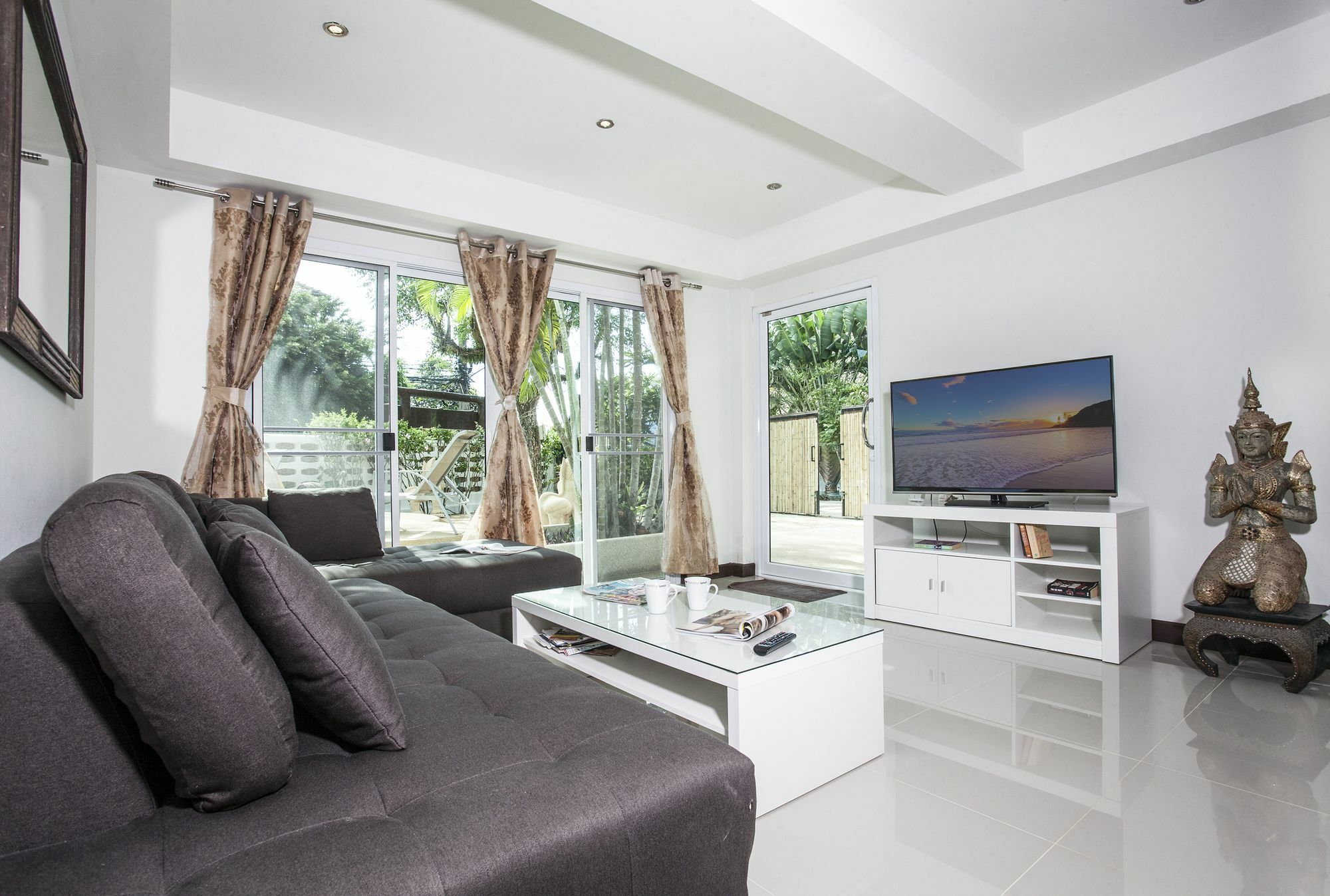 Phawta 2 Bedrooms In
