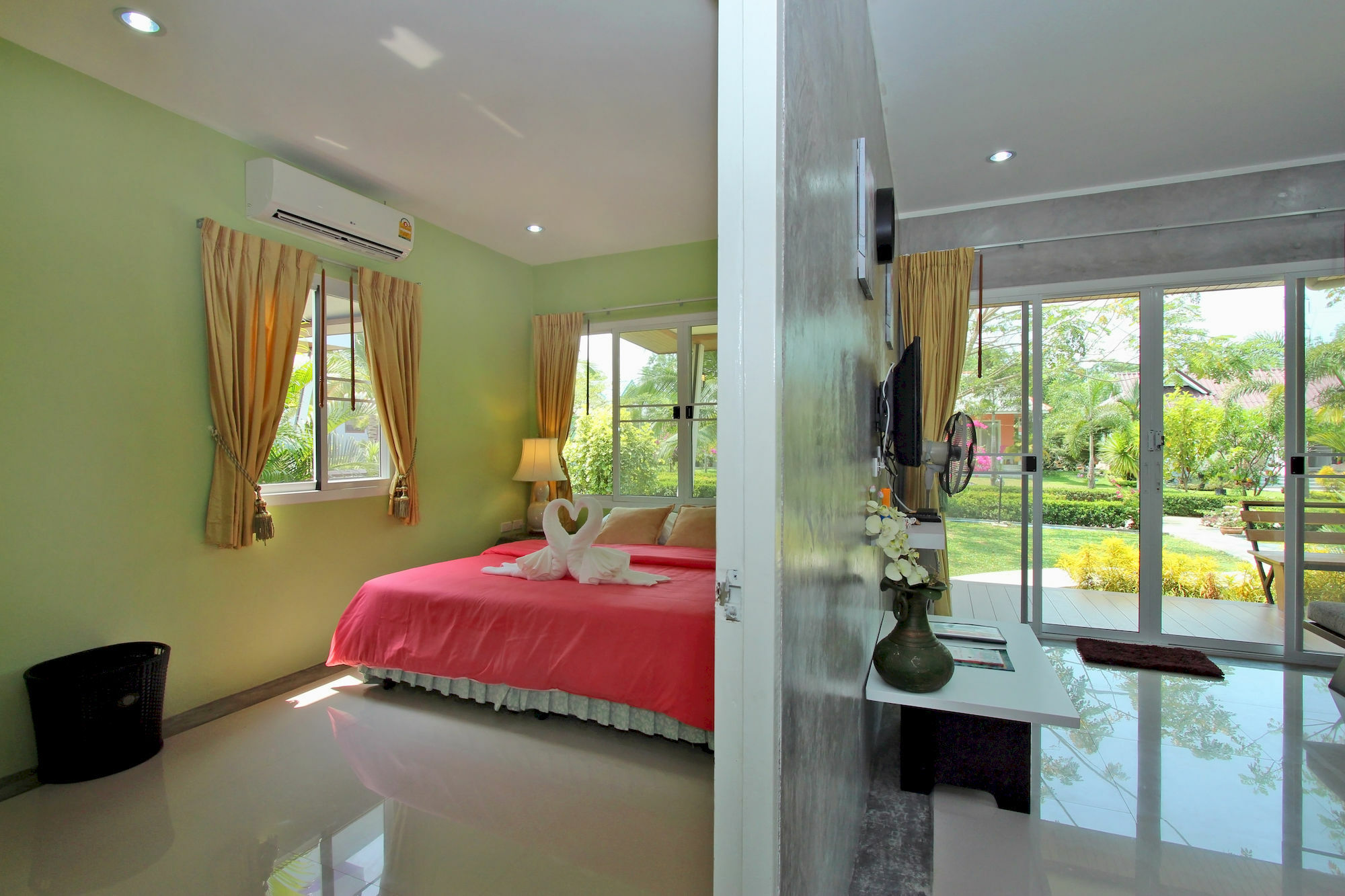Maikhao Garden Guest house Mai Khao