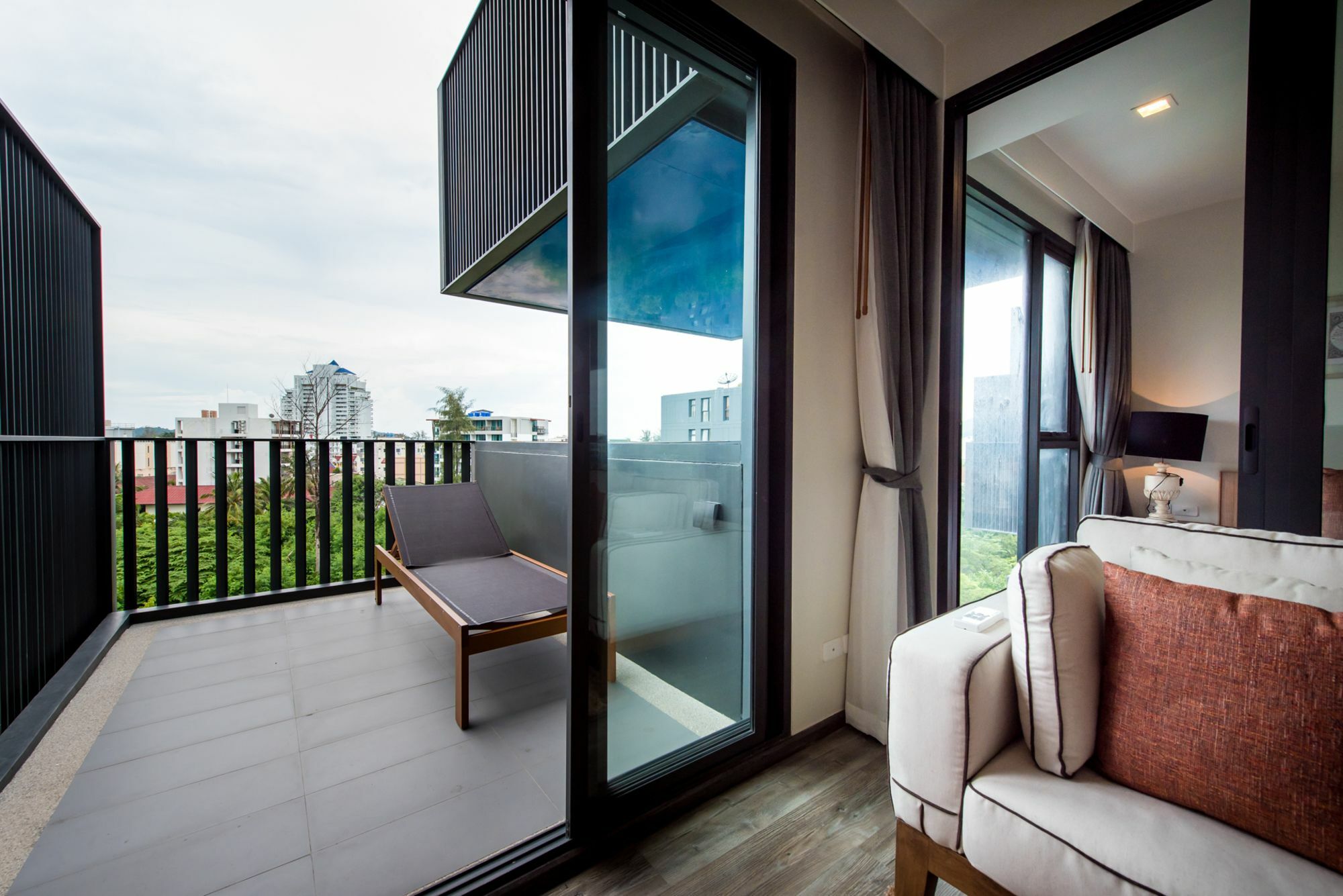 The Deck Apartment Patong