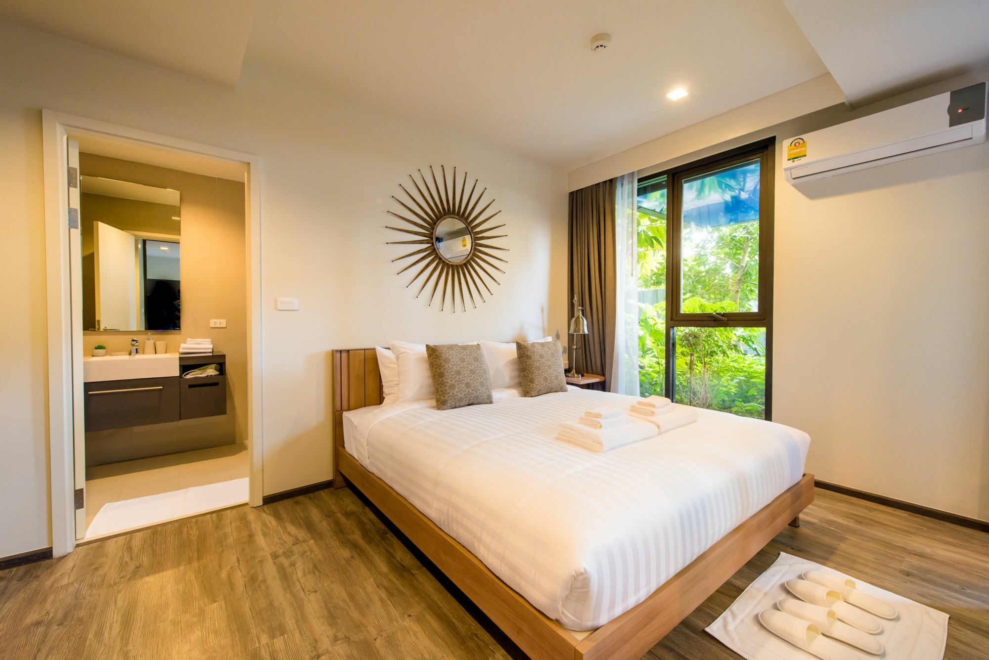 The Deck * Patong