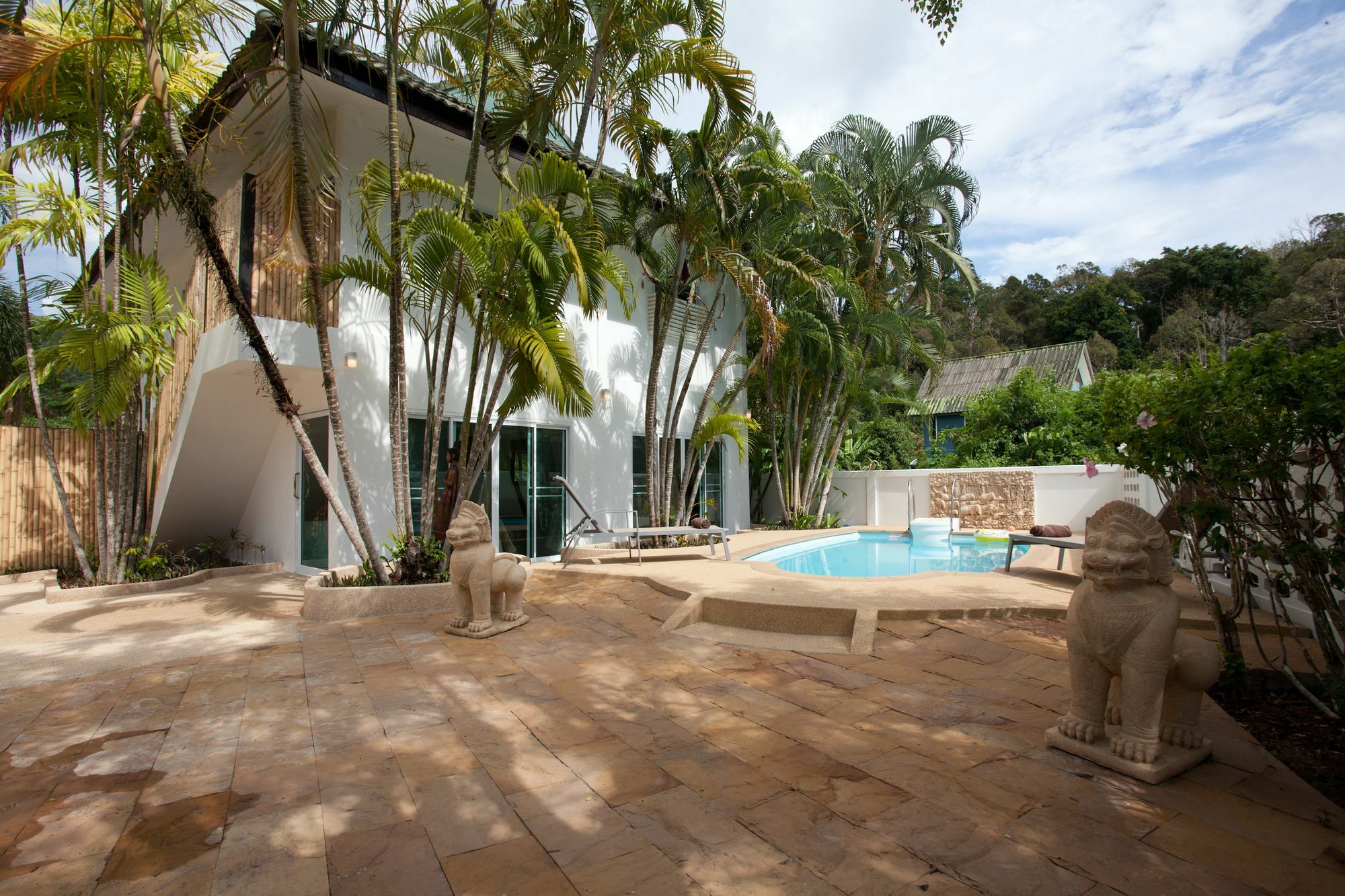 Phawta 2 Bedrooms In