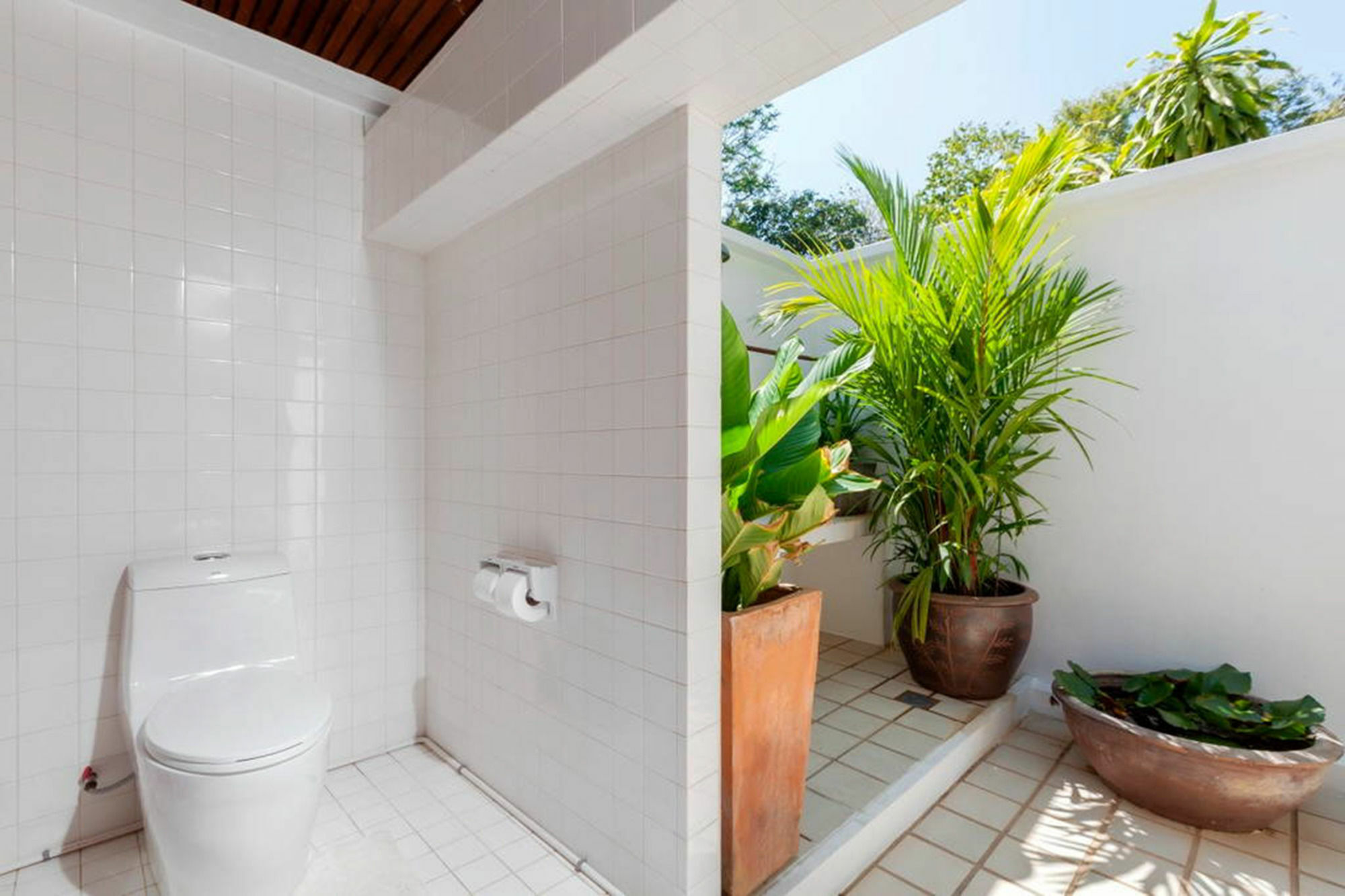 Baan Khunying – Secluded Phuket Beachfront Villa