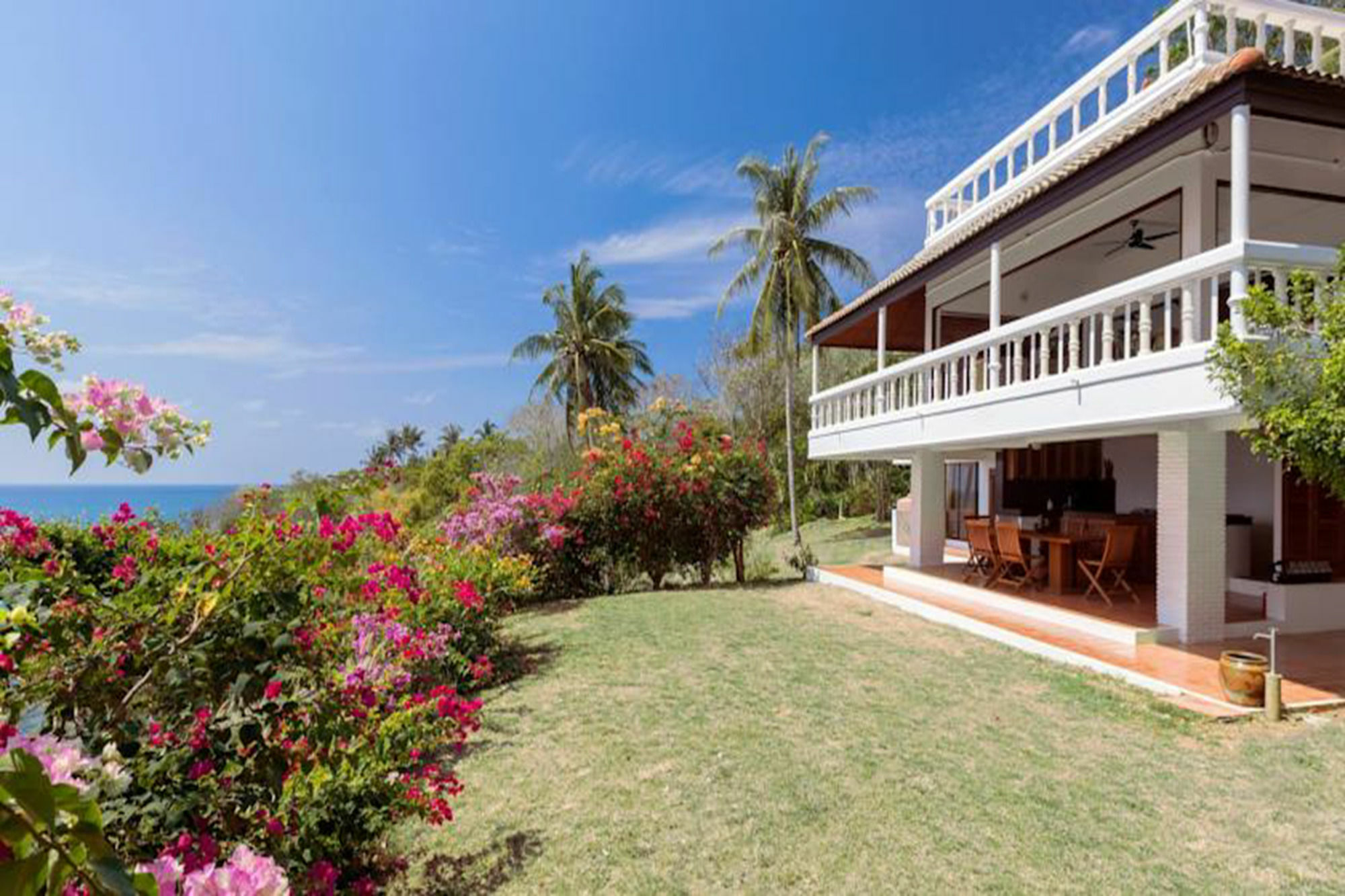 Villa Baan Khunying – Secluded Phuket Beachfront Rawai