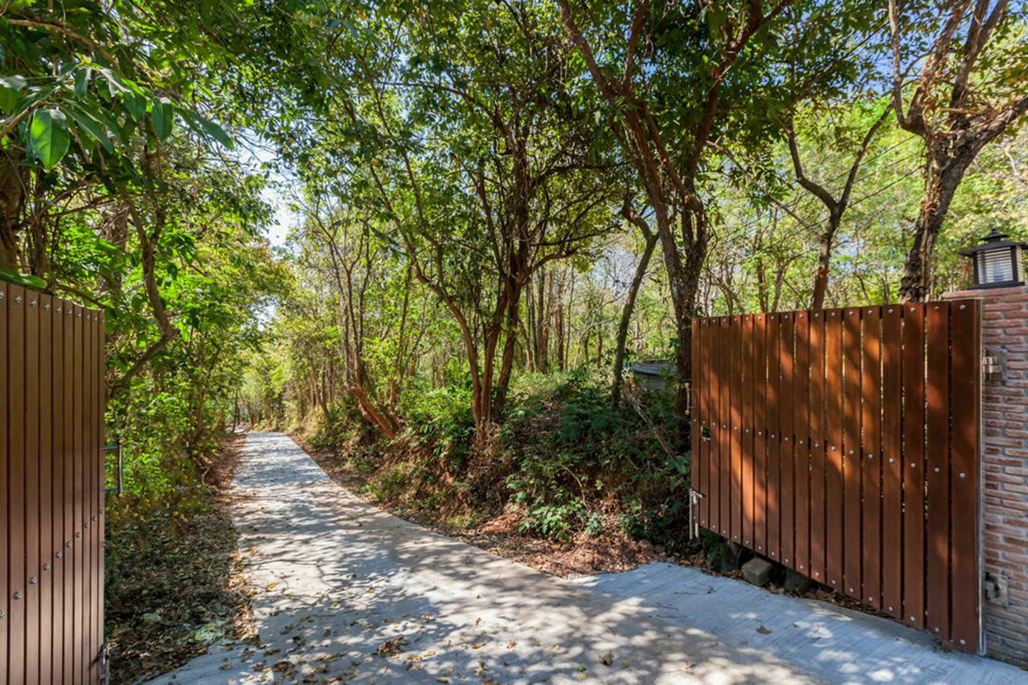 Baan Khunying - Secluded Phuket Beachfront Villa