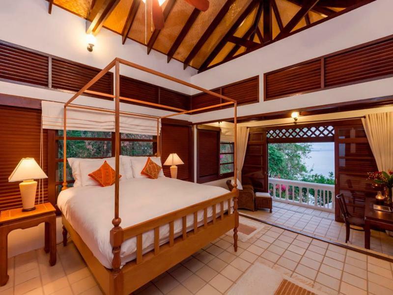 Villa Baan Khunying - Secluded Phuket Beachfront Villa Rawai