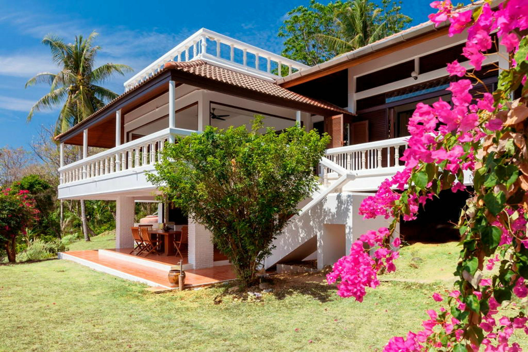 Baan Khunying - Secluded Phuket Beachfront Villa Villa
