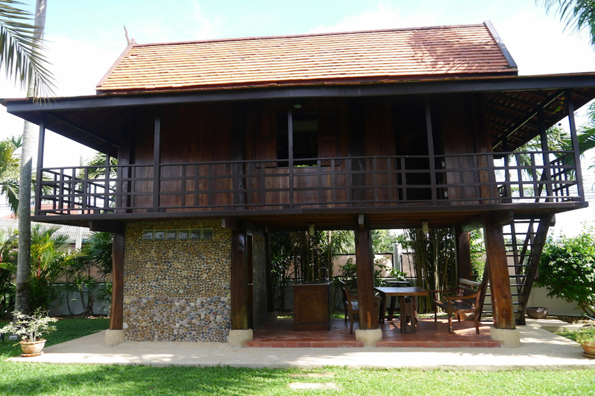 Baan Tukae By Holiplanet Apartment Rawai