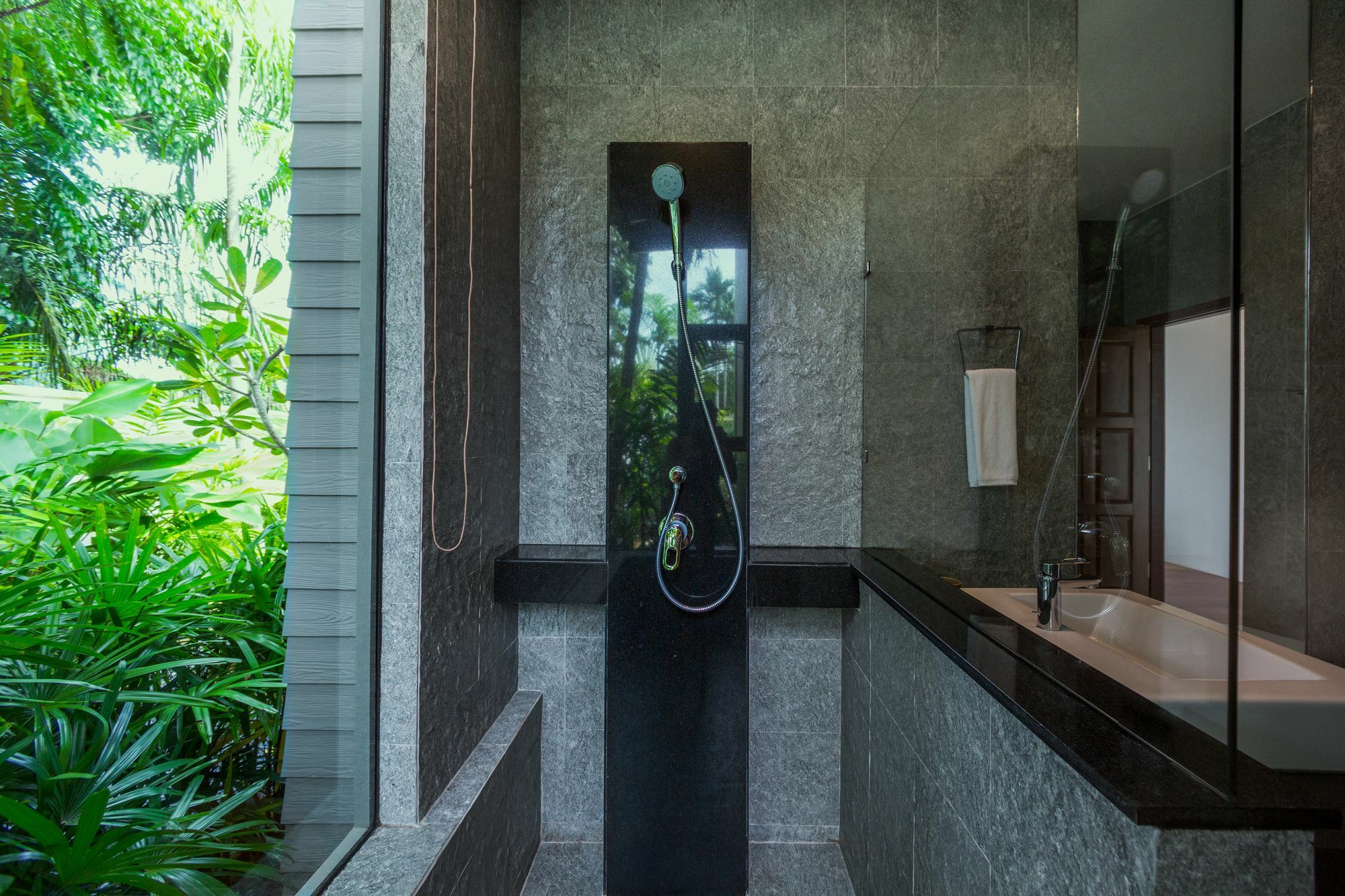 Aroha By Tropiclook *