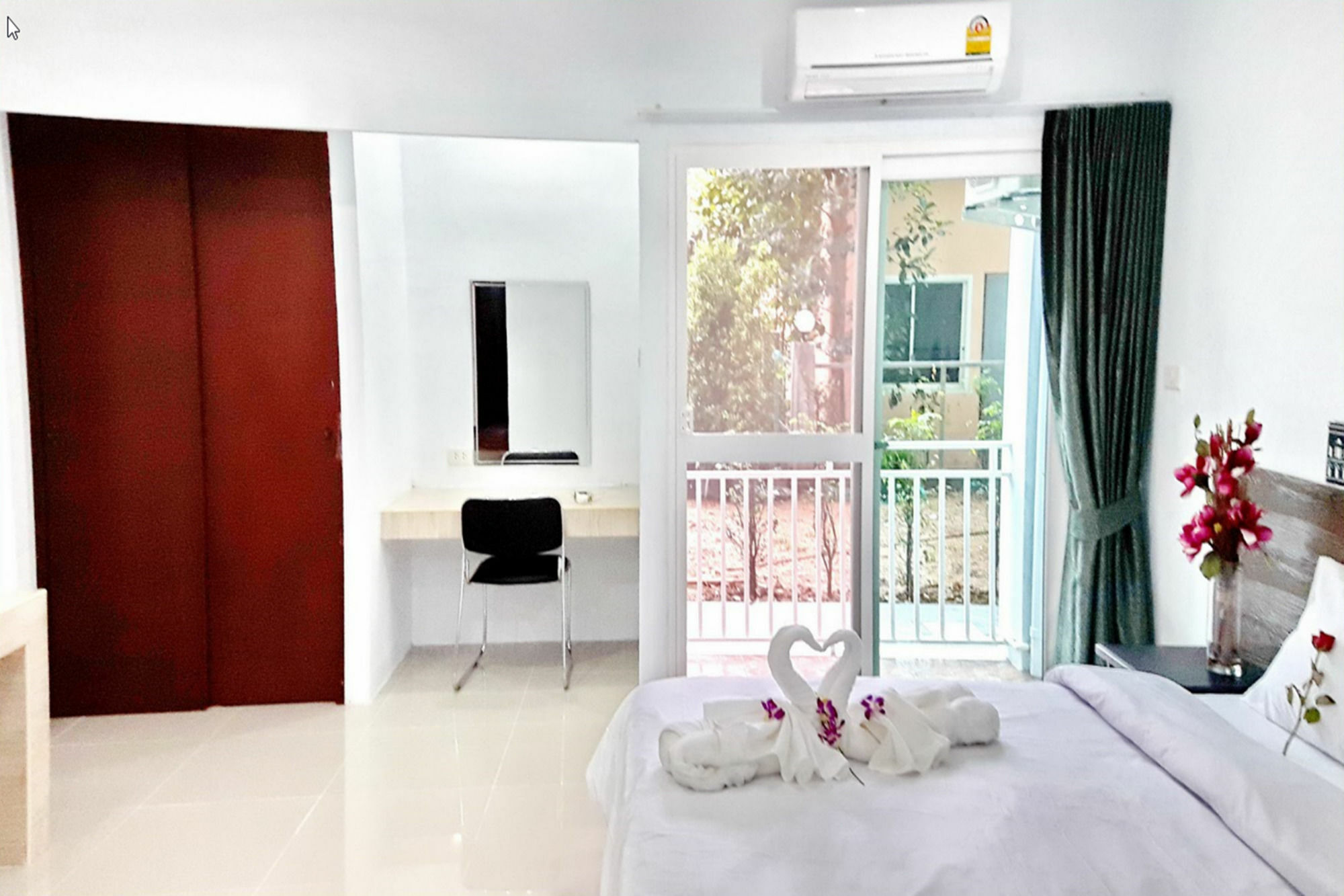 Naiyang Place - Airport Hotel Phuket