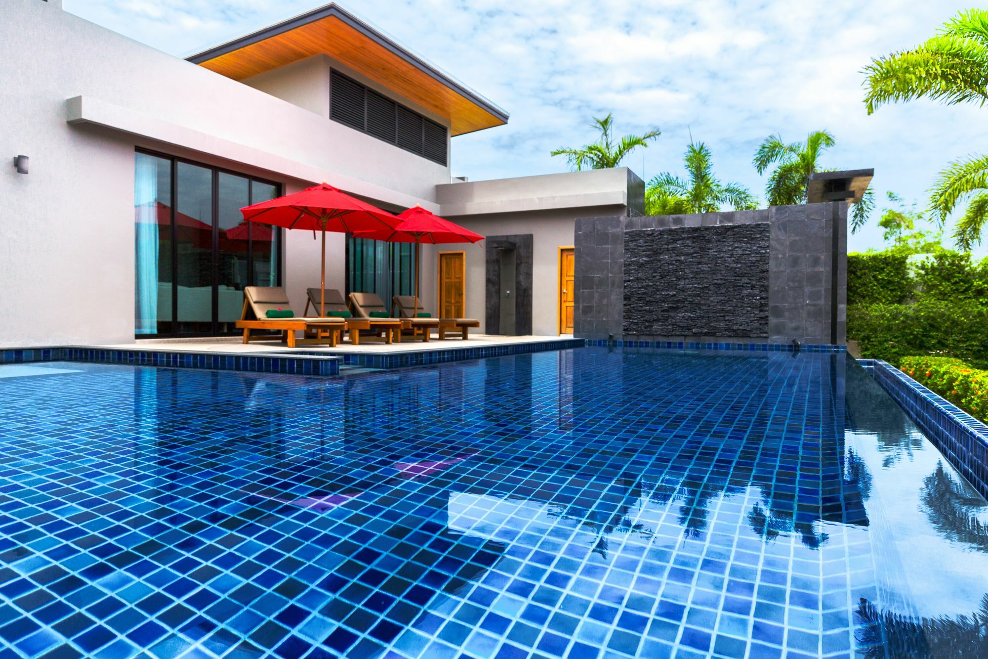 Villa Aroha By Tropiclook Rawai