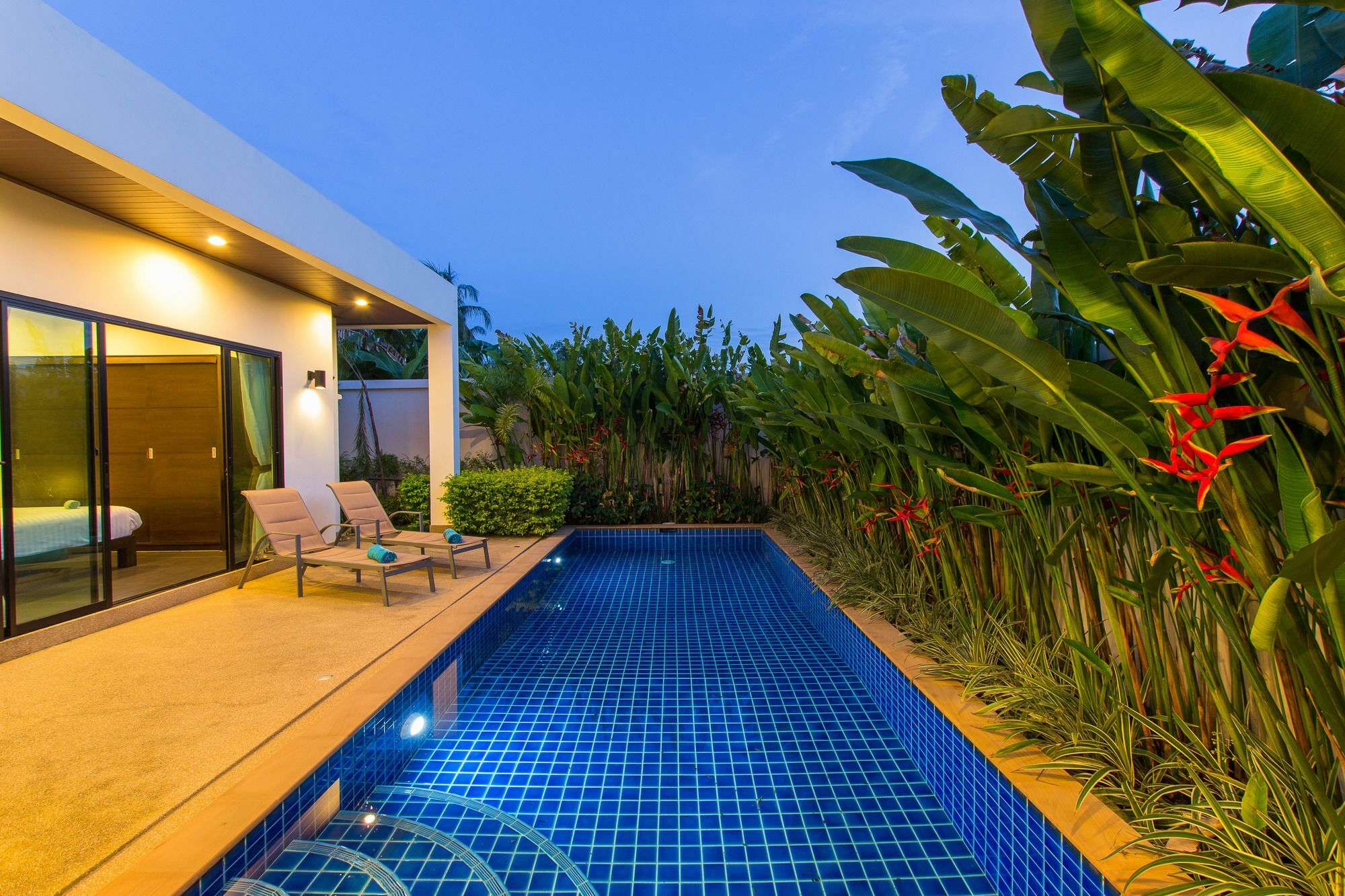 Elegant 2br Pool By Intira Hotel