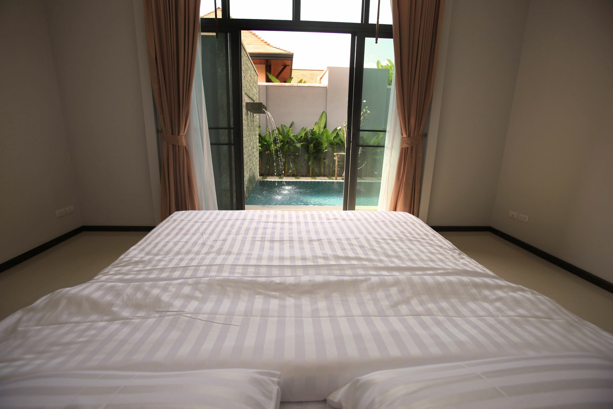 Aru Villa Rawai