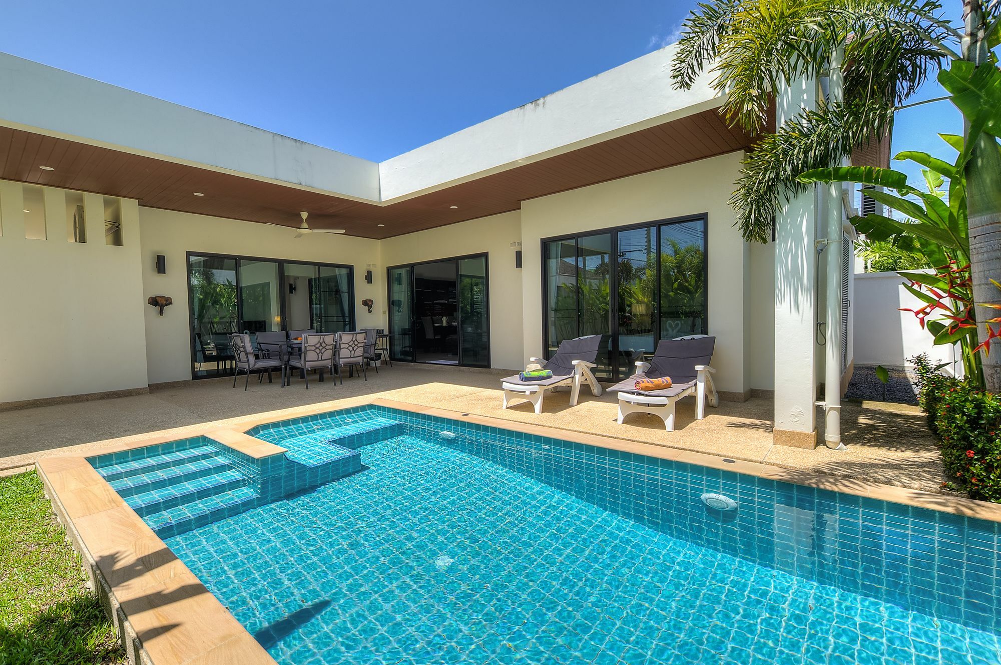 Hotel West Facing 3br Pool By Intira 3*