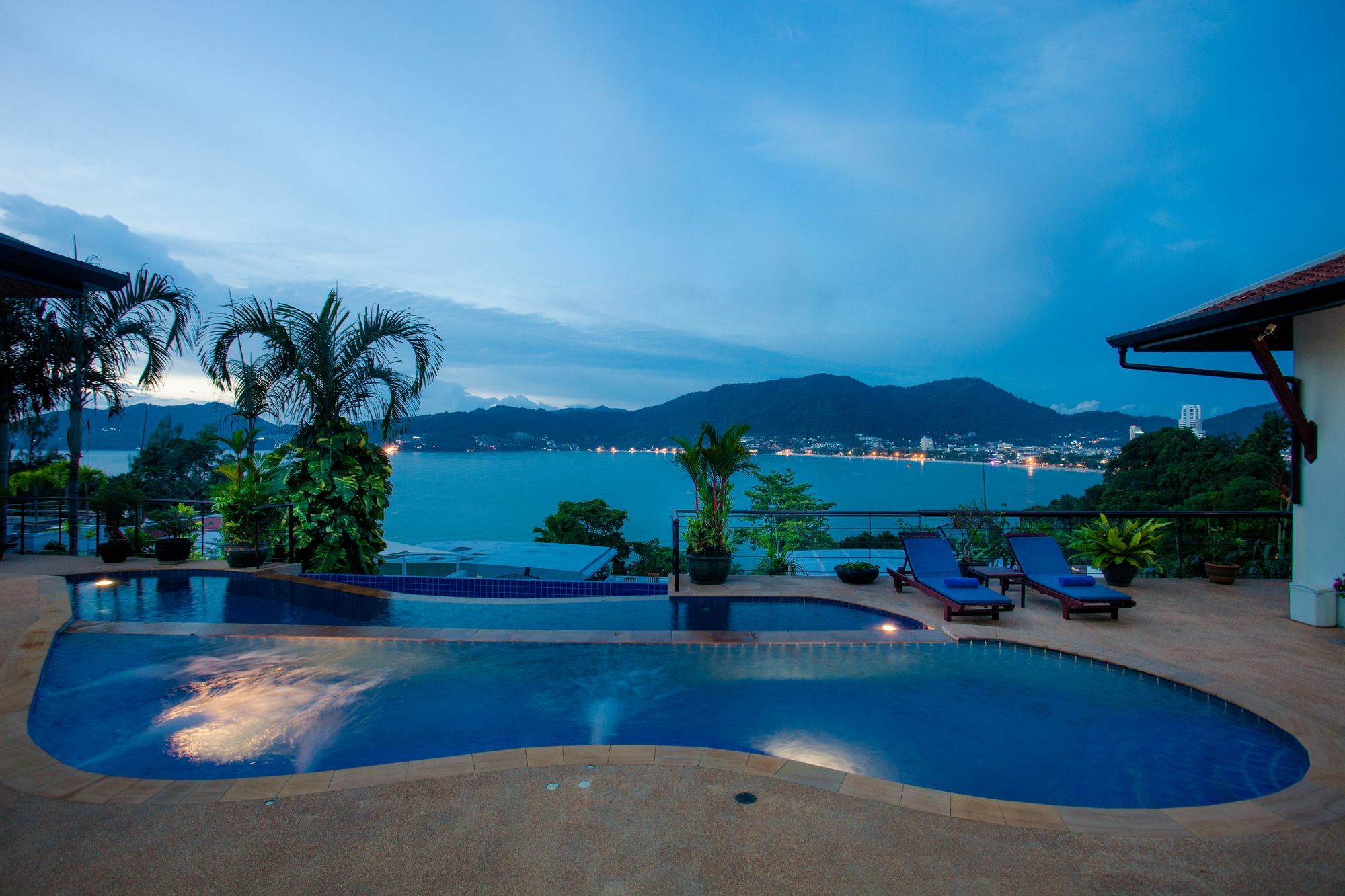 Adent View Villa *