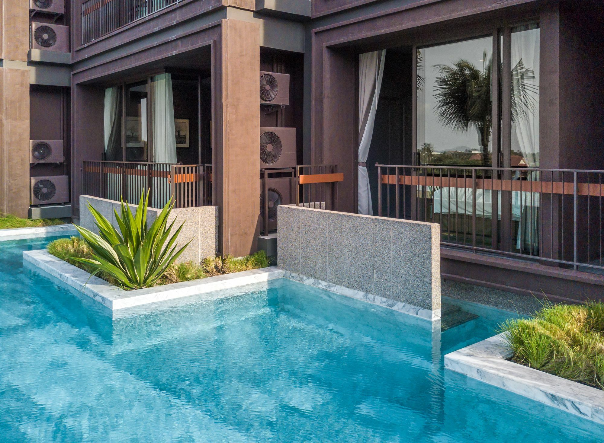 Hotel Saturdays By Rents In Phuket Rawai