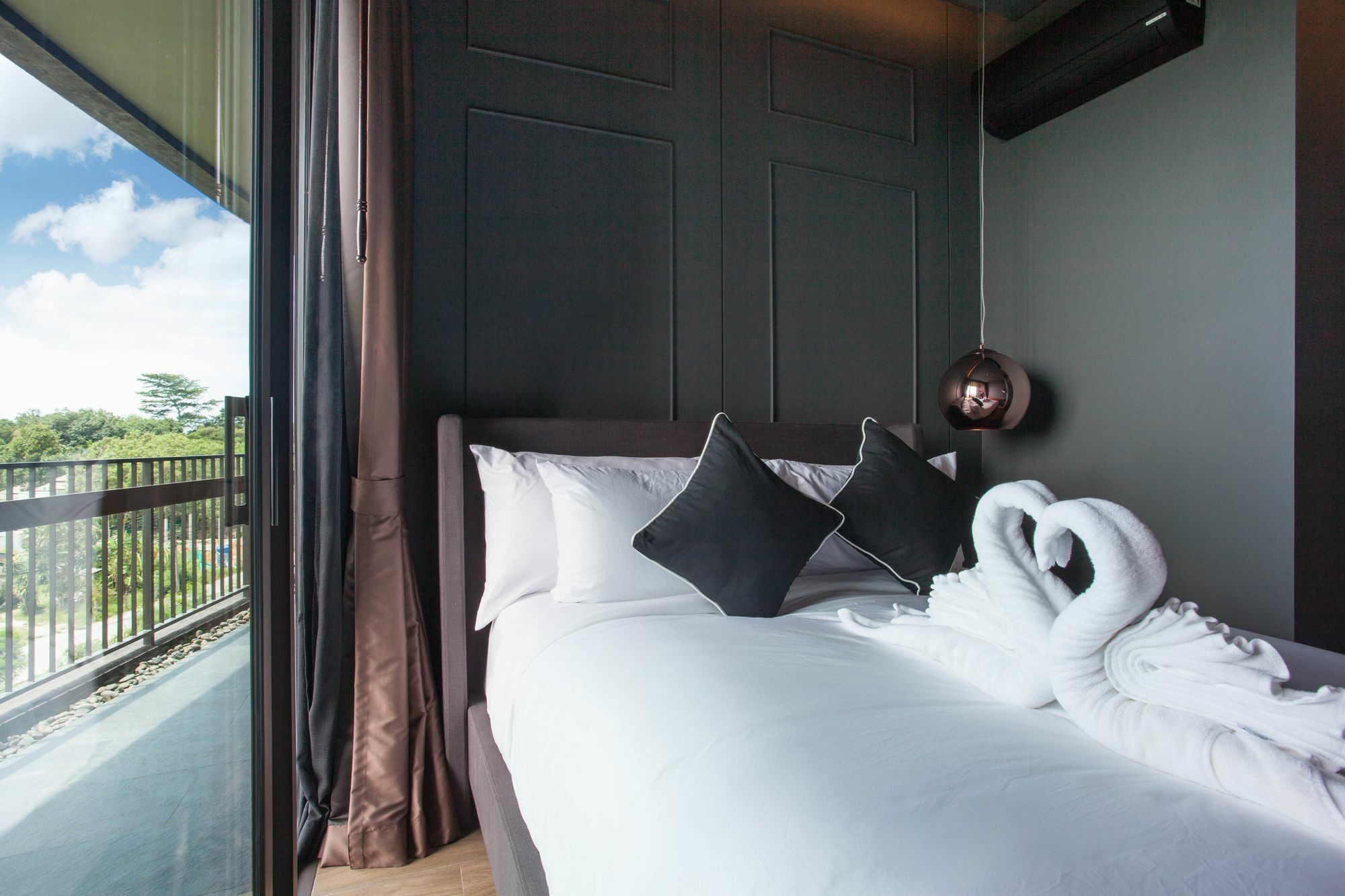 Saturdays By Rents In Phuket