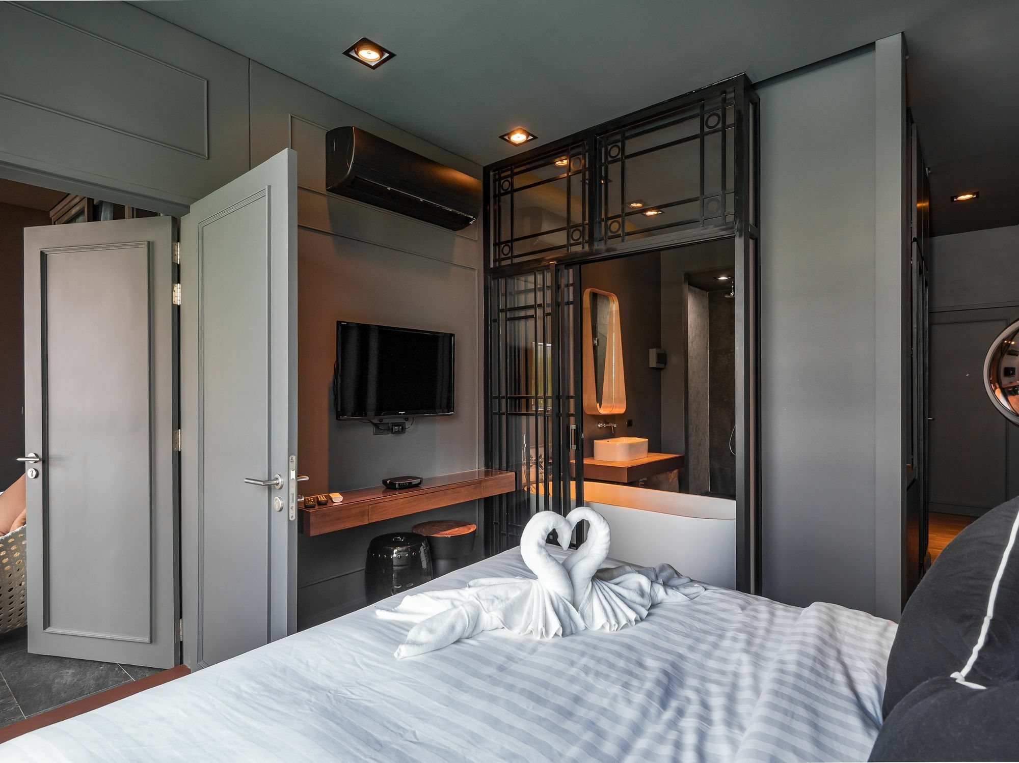 Saturdays By Rents In Phuket Hotel
