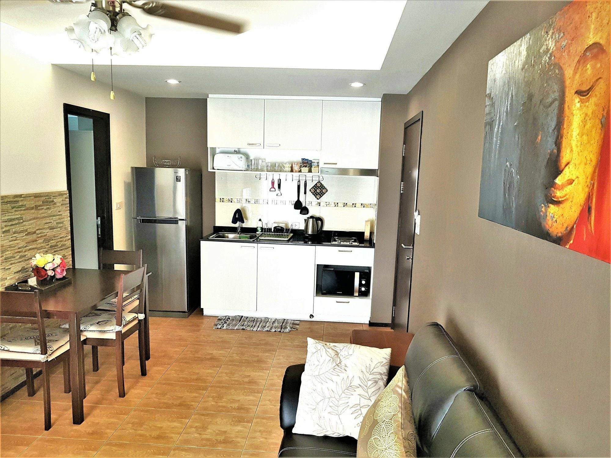 The Title 1 By Phr Apartment *