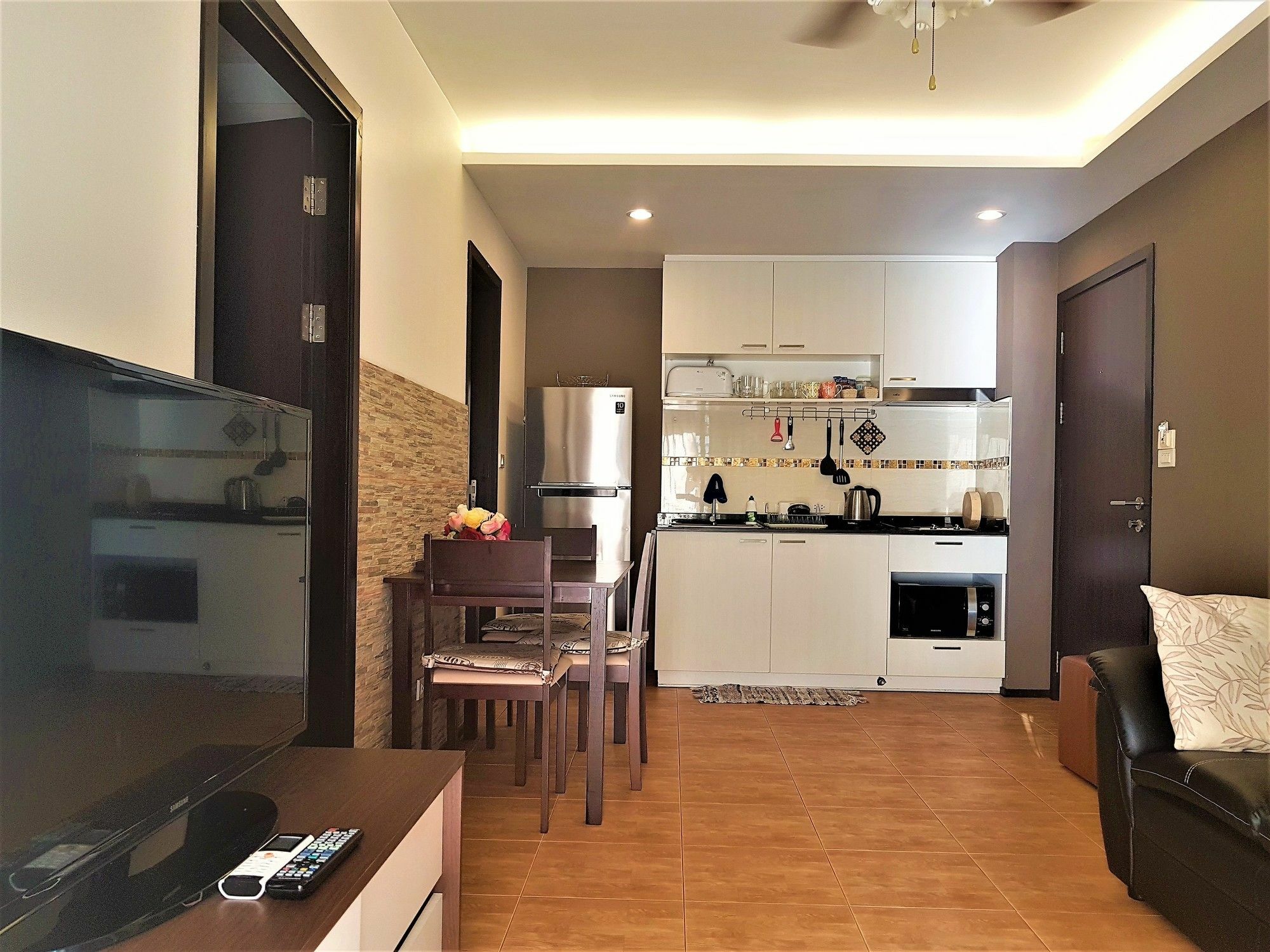Apartment The Title 1 By Phr