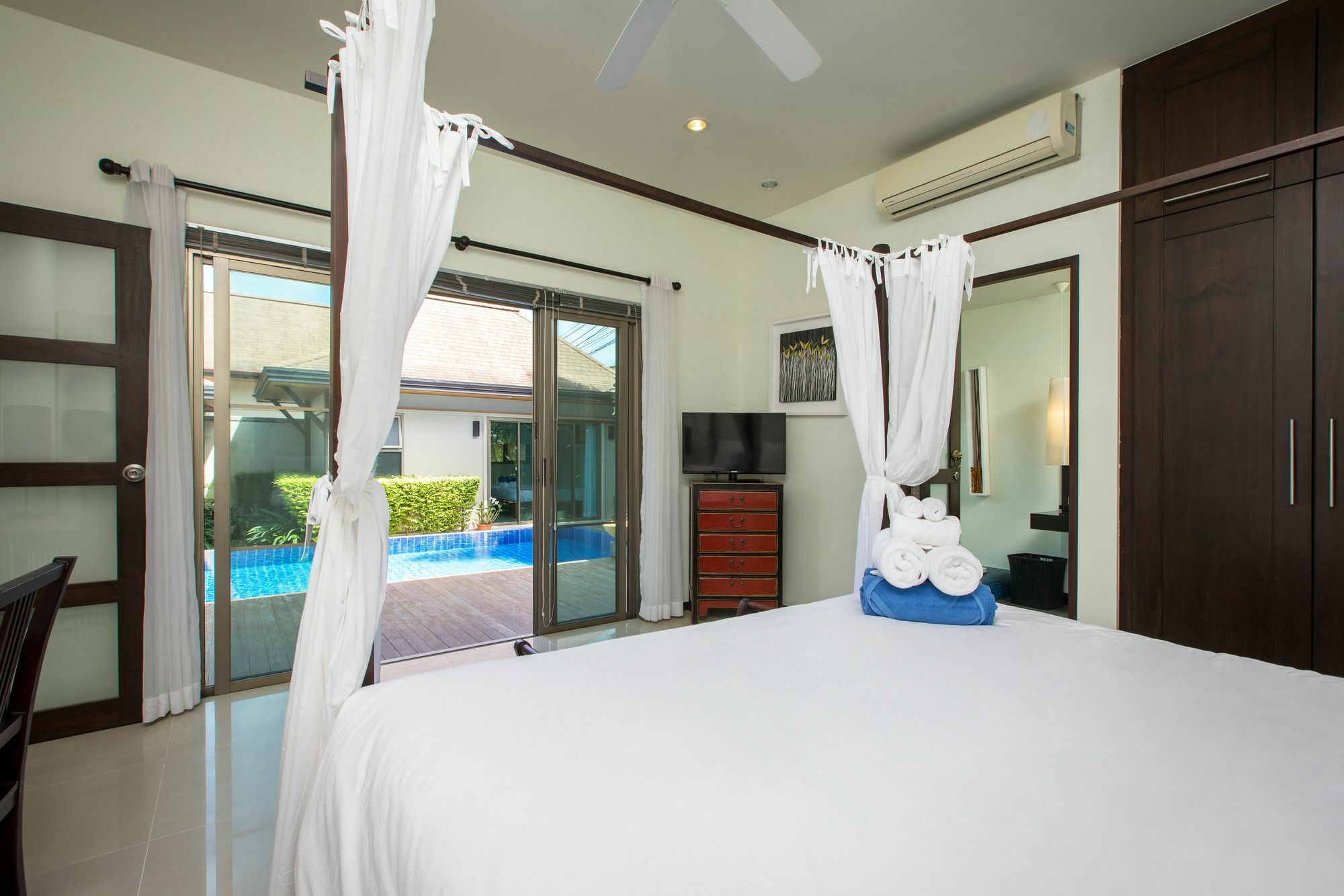 Adonara * Rawai
