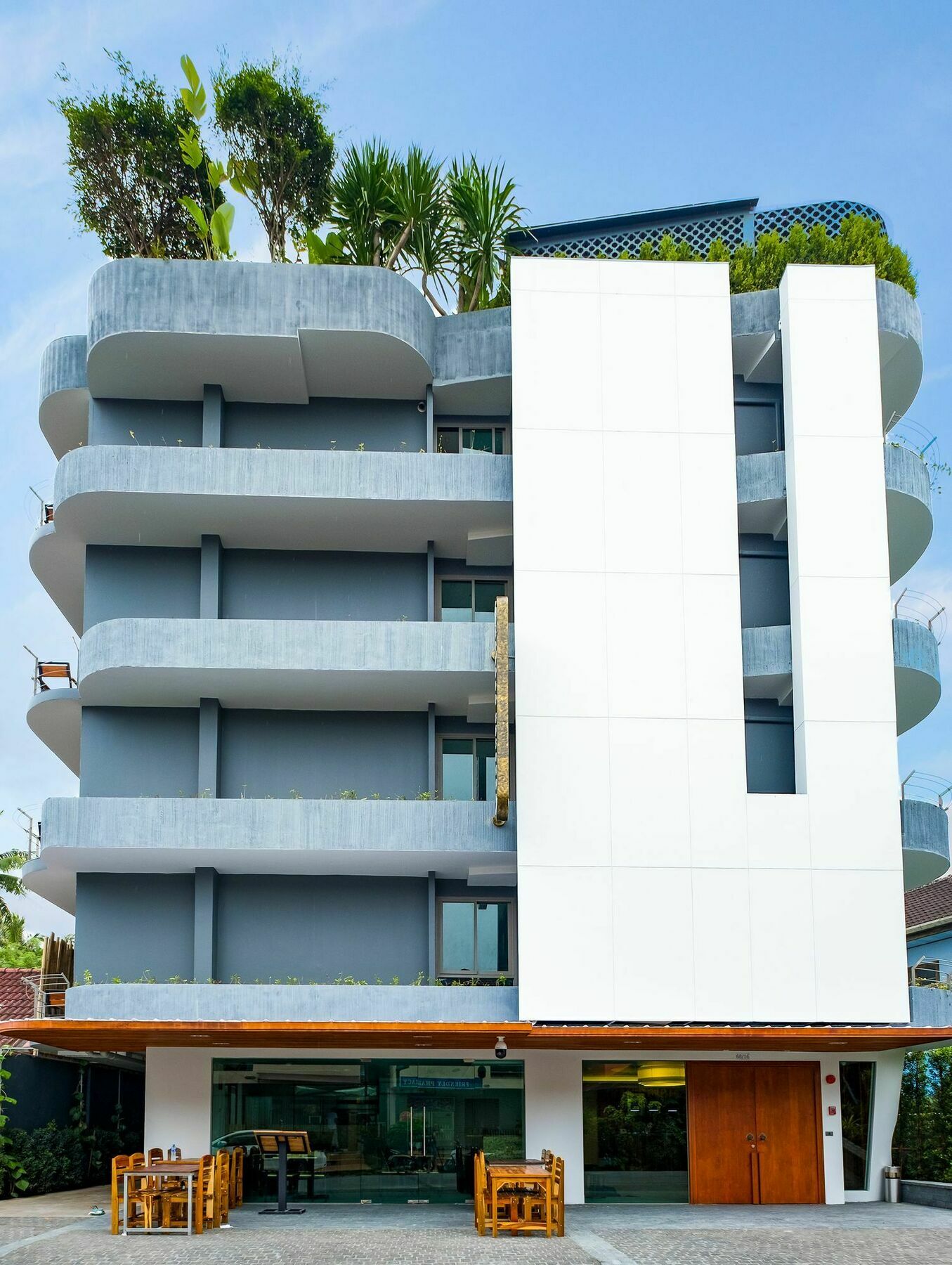 Resotel, Sha Extra Hotel 4*