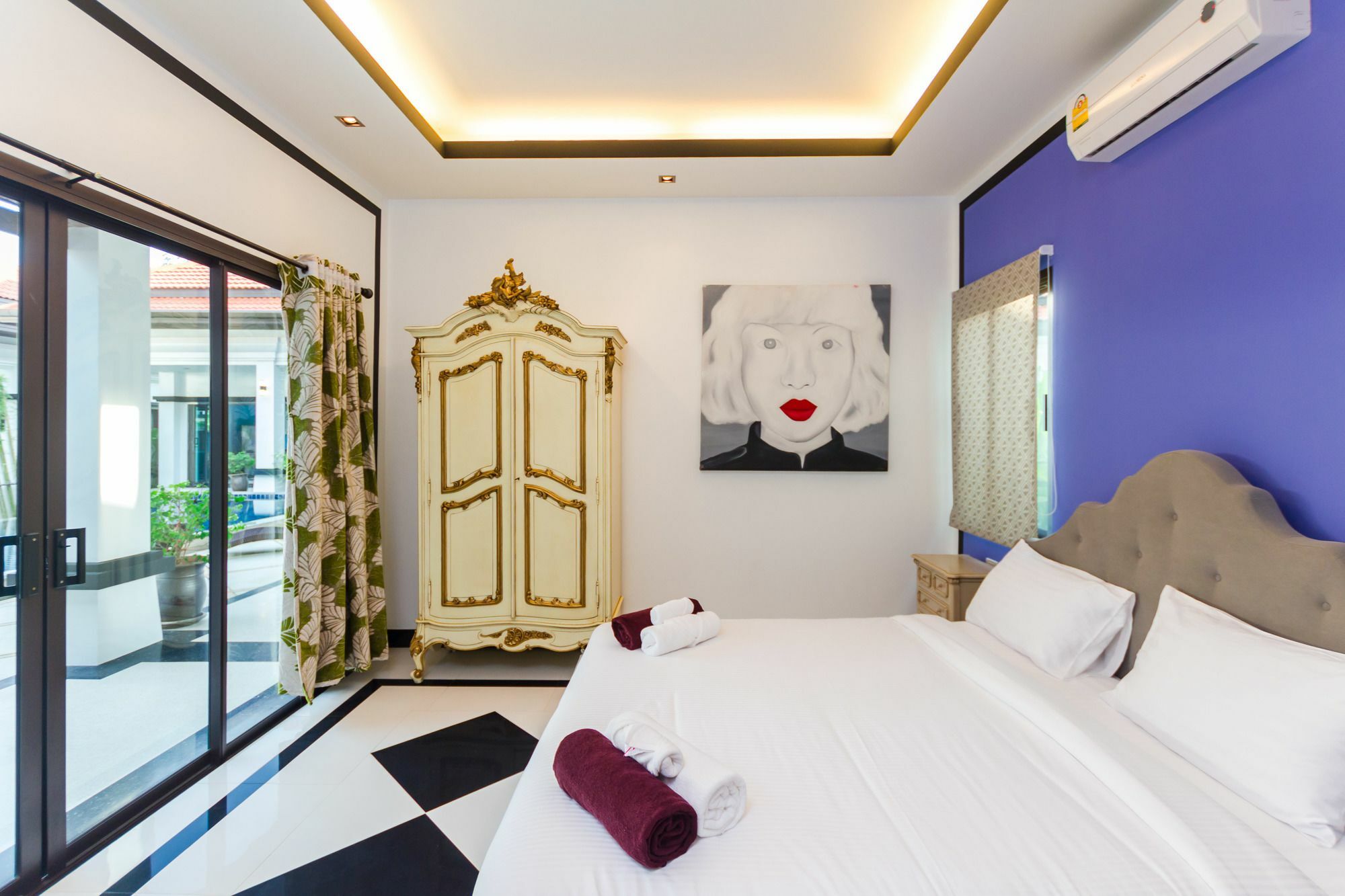 Jewels Phuket * Surin Beach (Phuket)