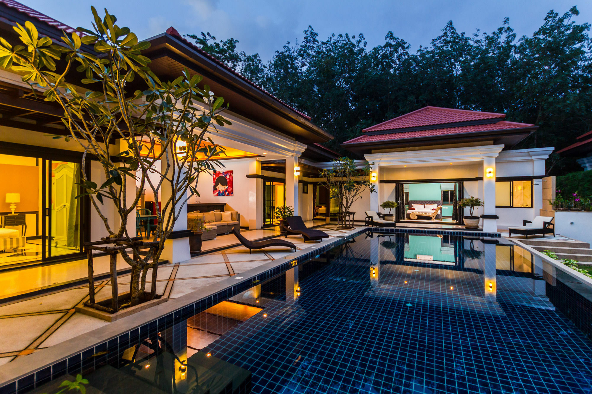 Jewels Phuket Surin Beach (Phuket)