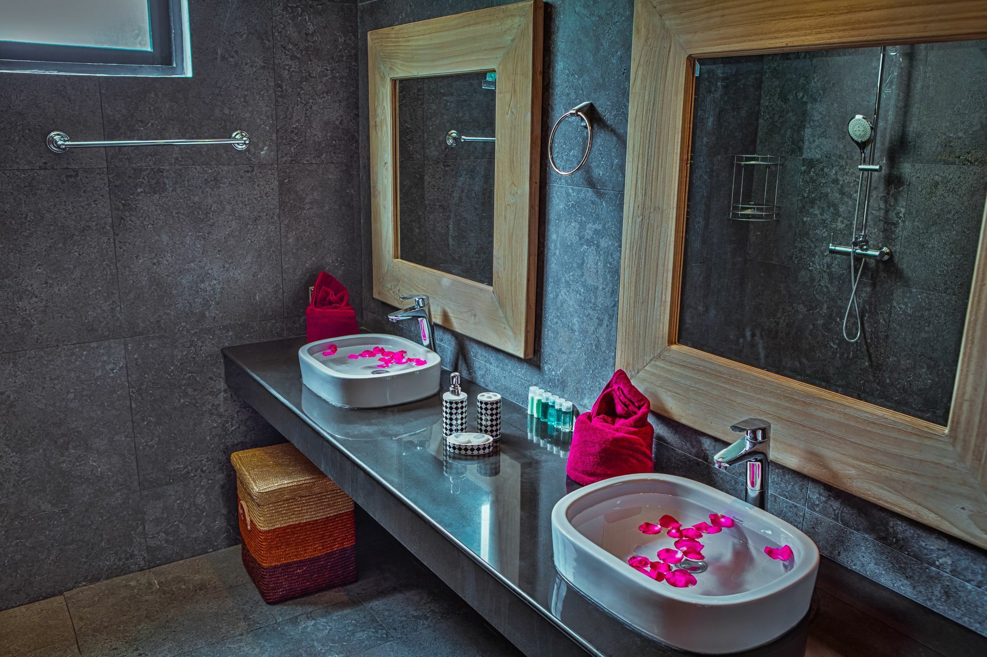 Fully Serviced Grand Luxury Time Phuket *