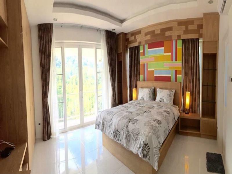 Villa Dwell At Hill Chalong