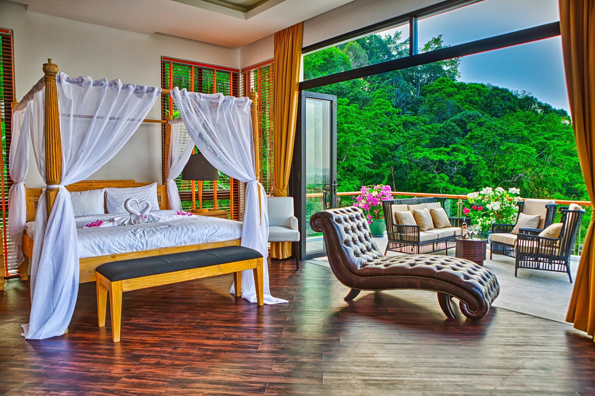 Fully Serviced Grand Luxury Time Phuket *